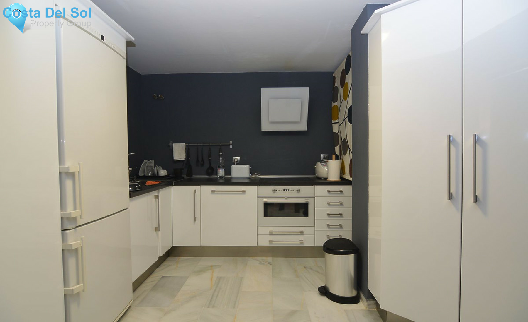 Middle Floor Apartment in Puerto Banús-1503823
