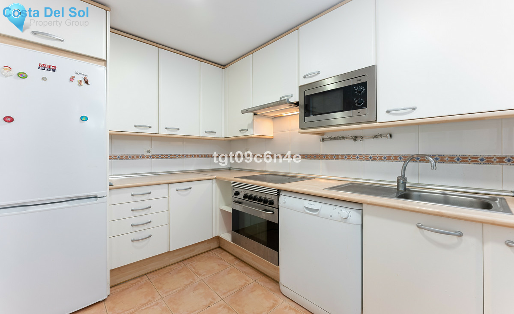 Middle Floor Apartment in Puerto Banús-1511404