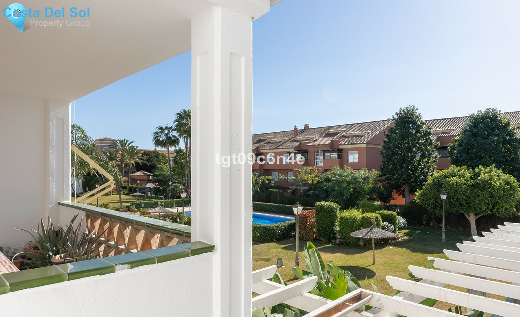 Middle Floor Apartment in Puerto Banús-1511409