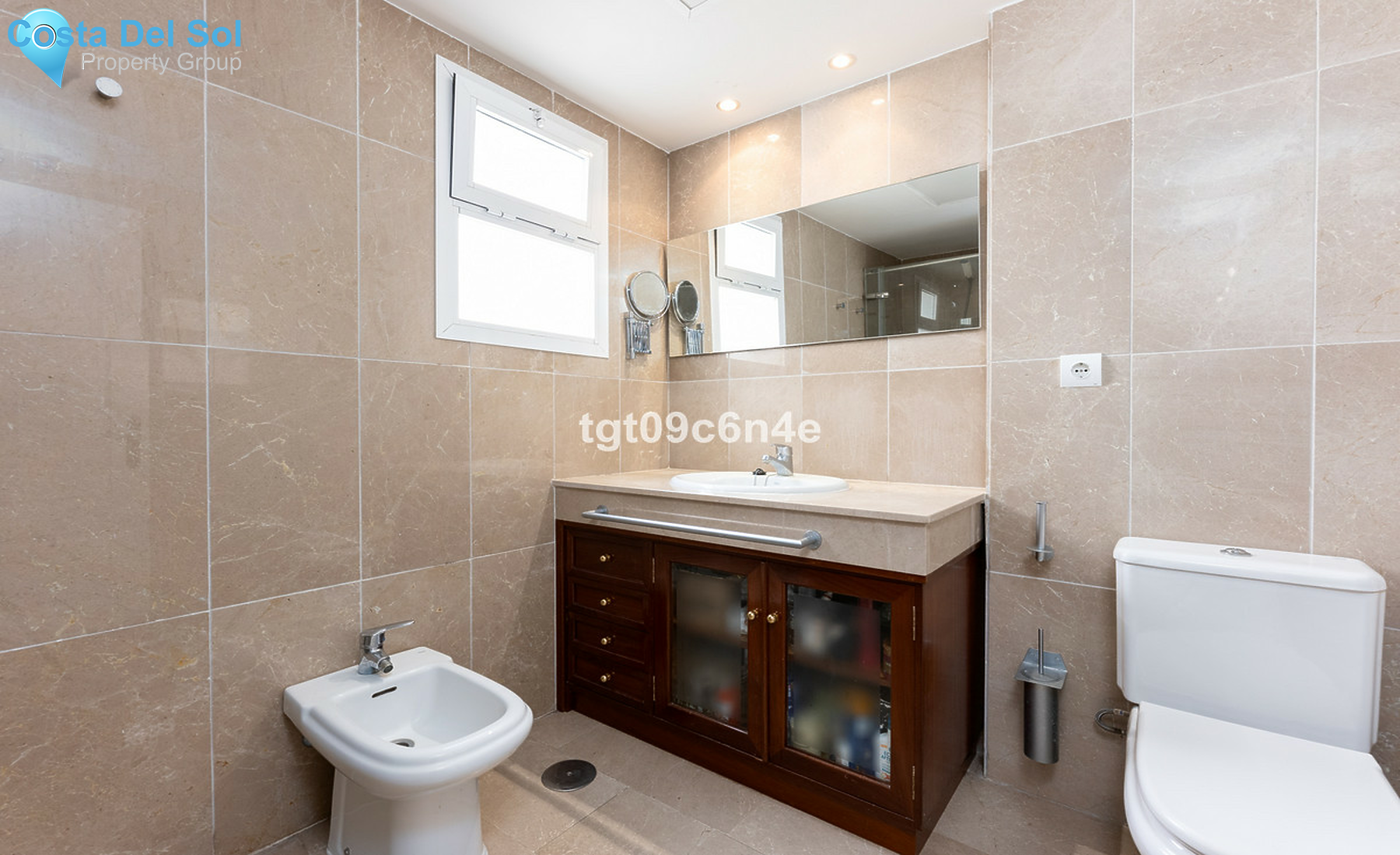 Middle Floor Apartment in Puerto Banús-1511411