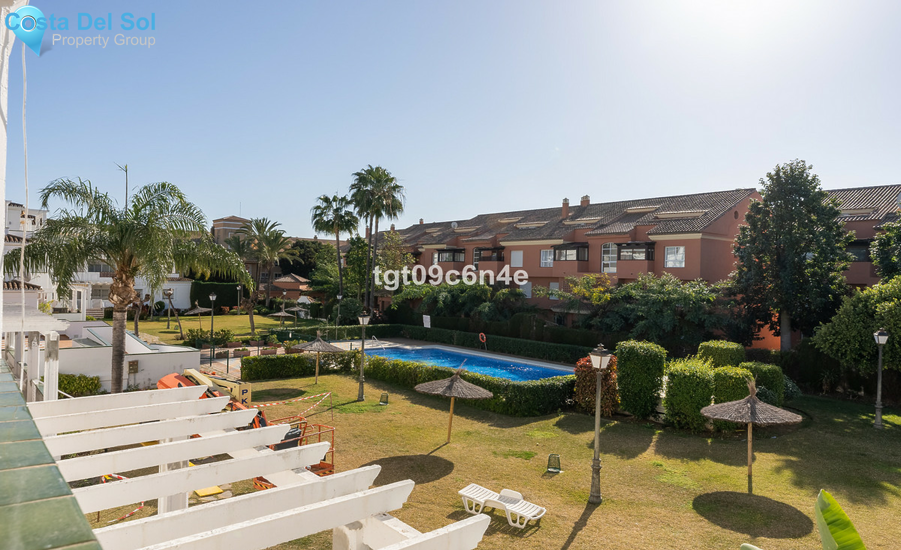 Middle Floor Apartment in Puerto Banús-1511395