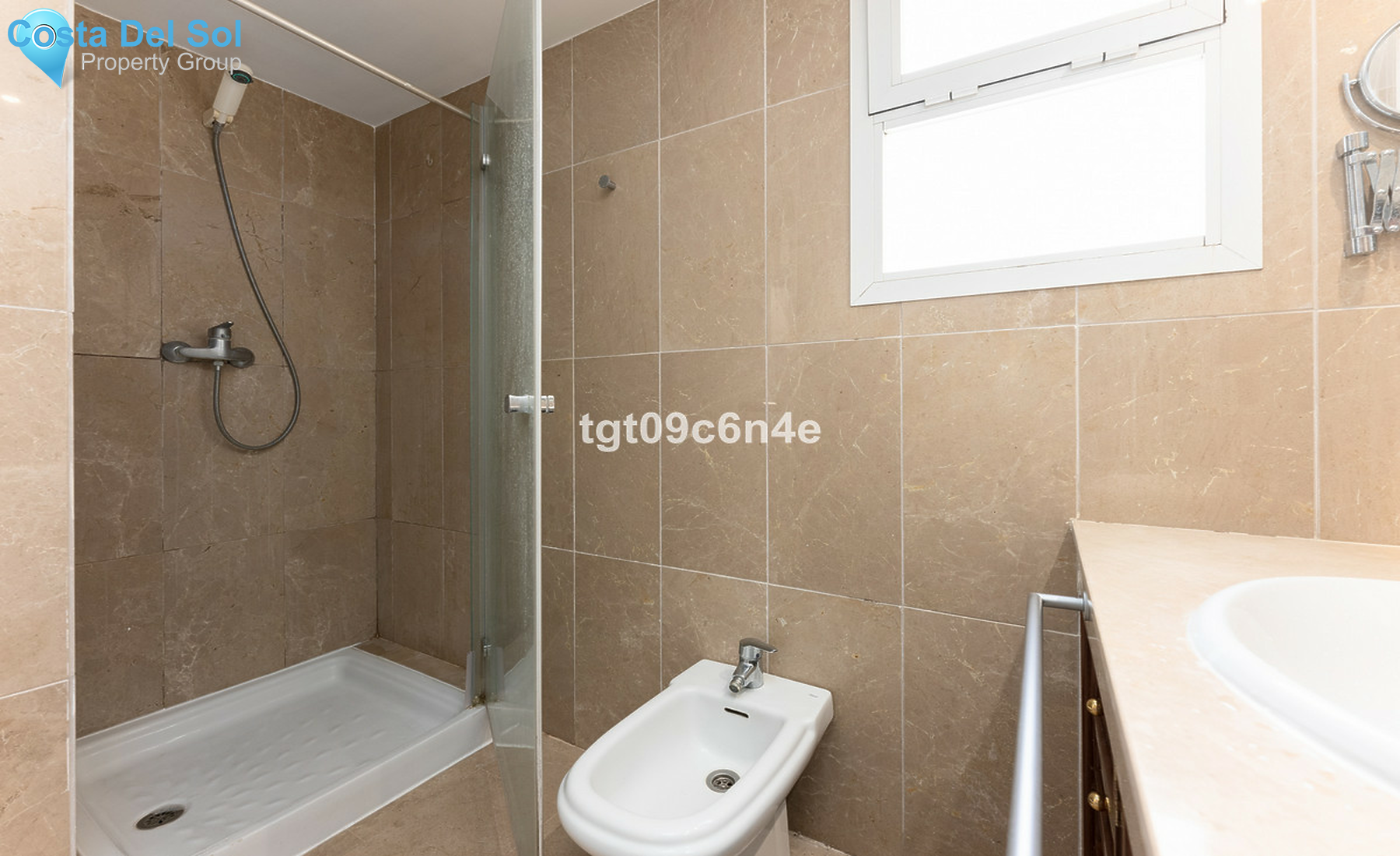 Middle Floor Apartment in Puerto Banús-1511413