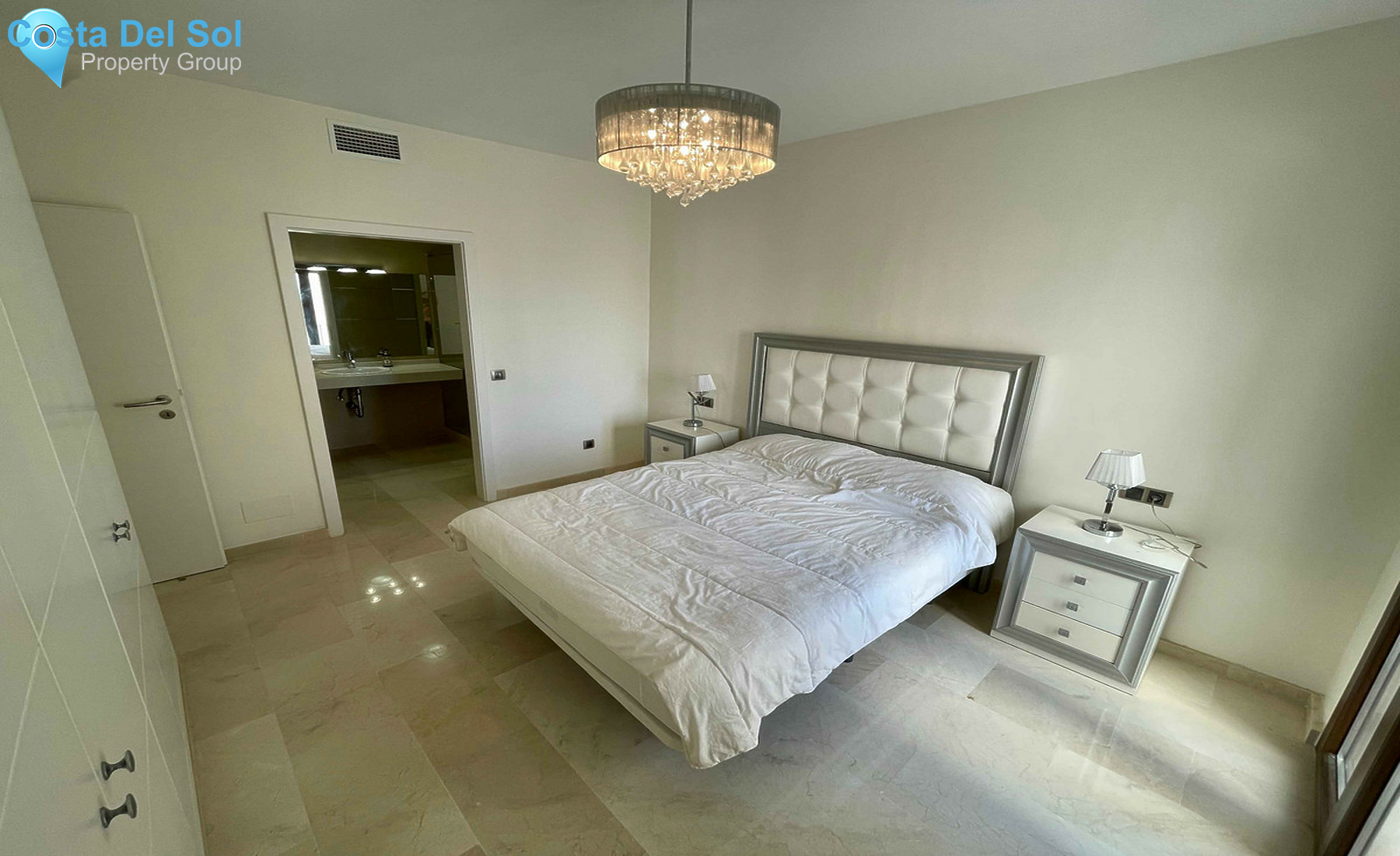 Middle Floor Apartment in Puerto Banús-1512370