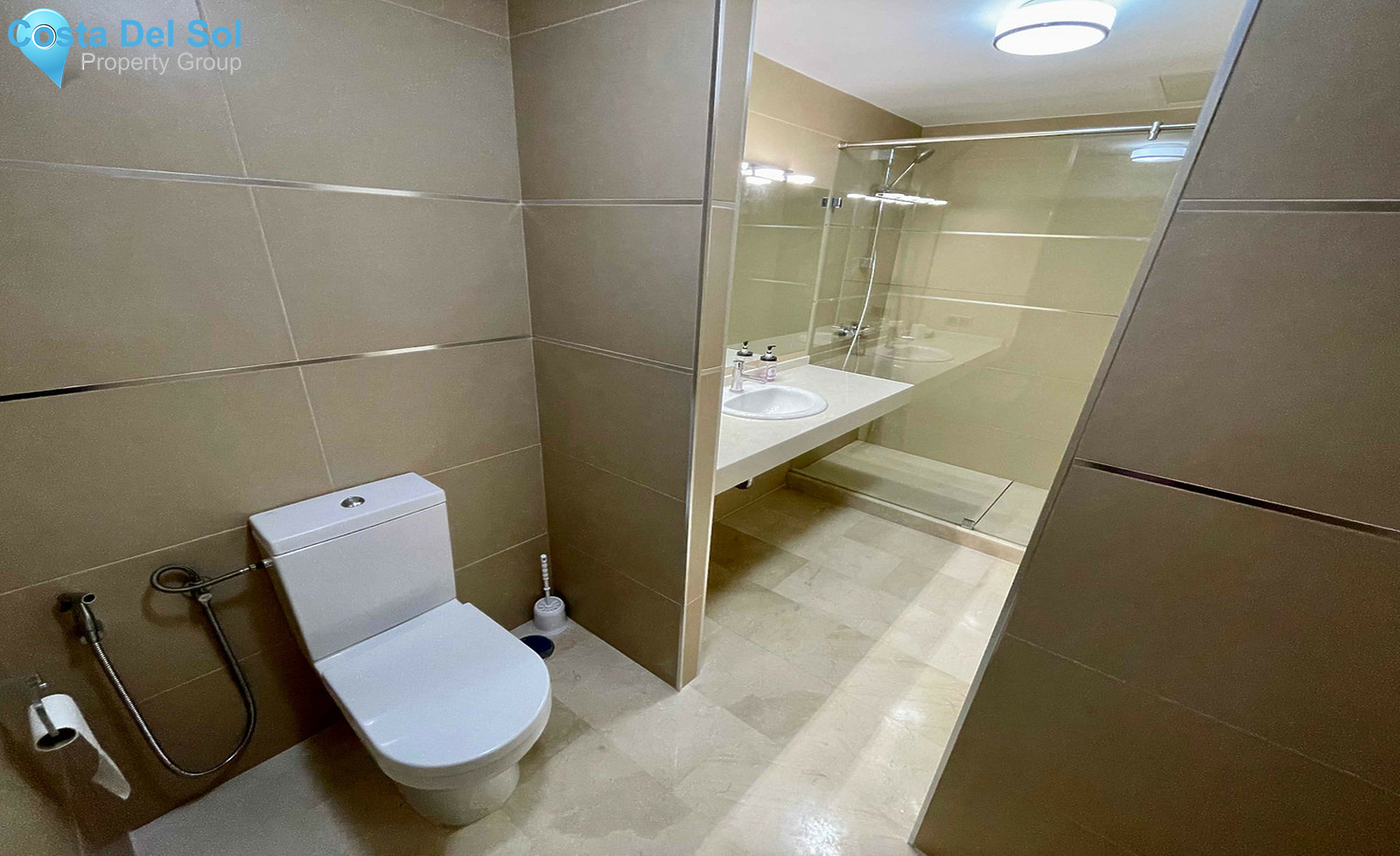Middle Floor Apartment in Puerto Banús-1512372
