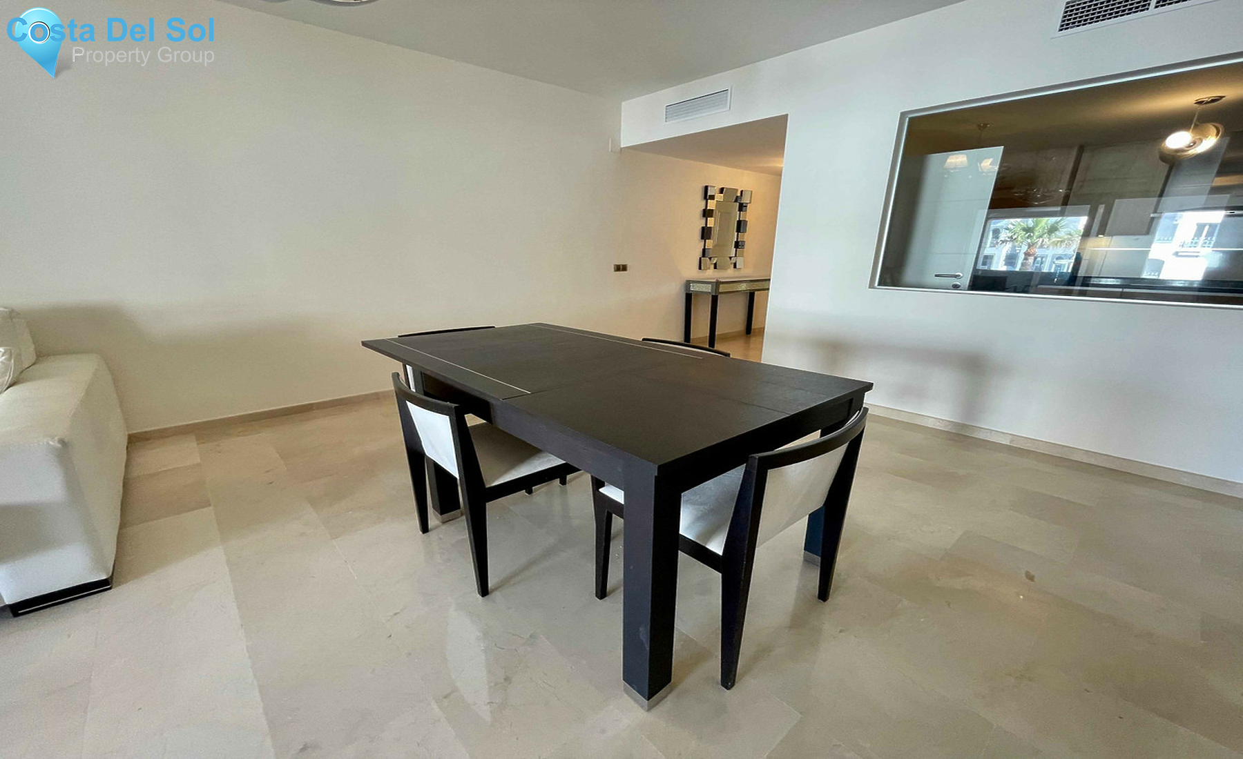 Middle Floor Apartment in Puerto Banús-1512358