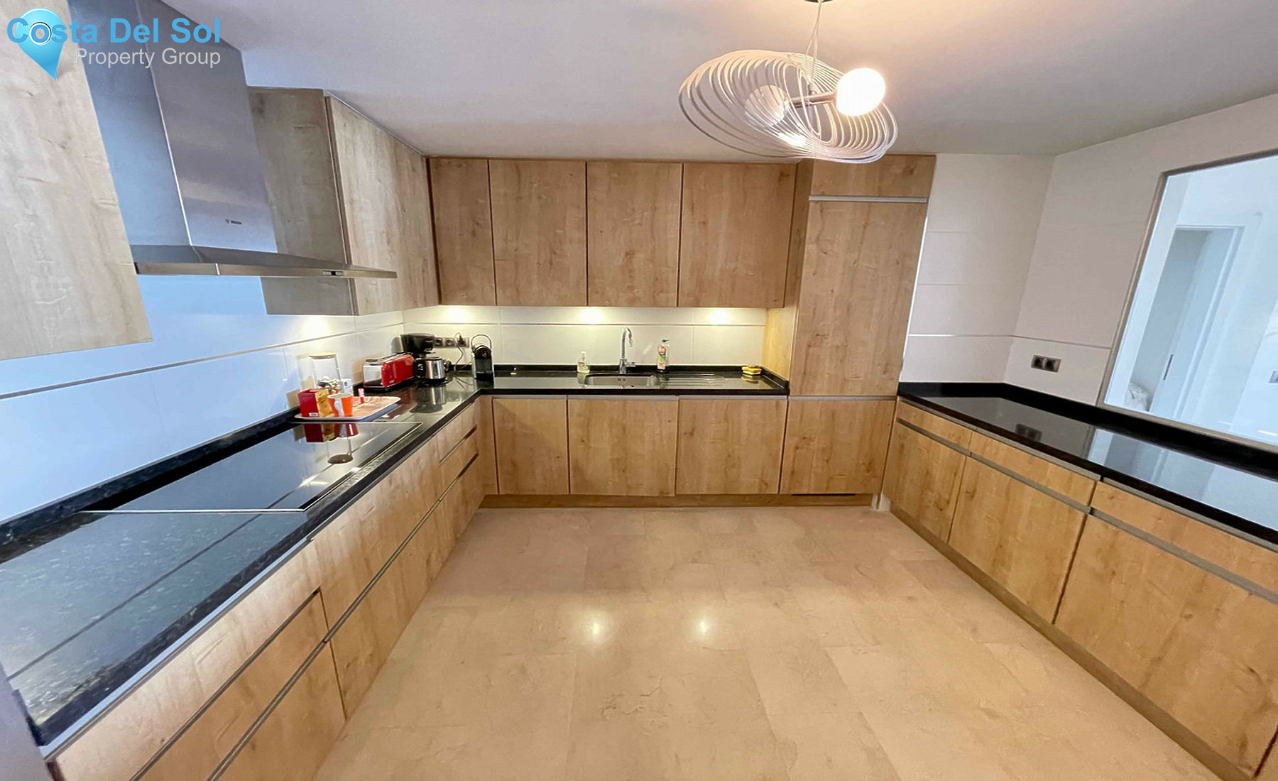 Middle Floor Apartment in Puerto Banús-1512360