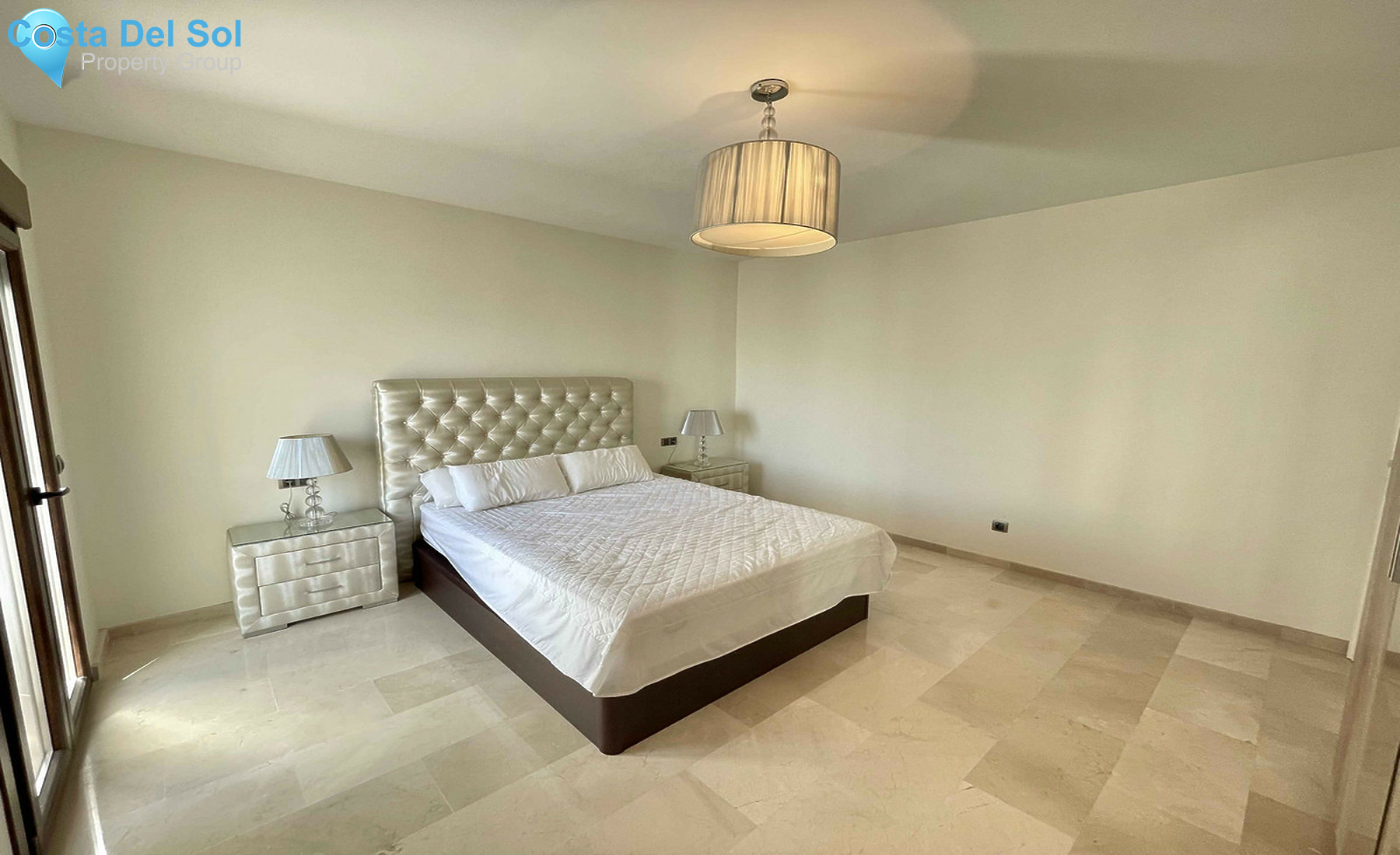 Middle Floor Apartment in Puerto Banús-1512362