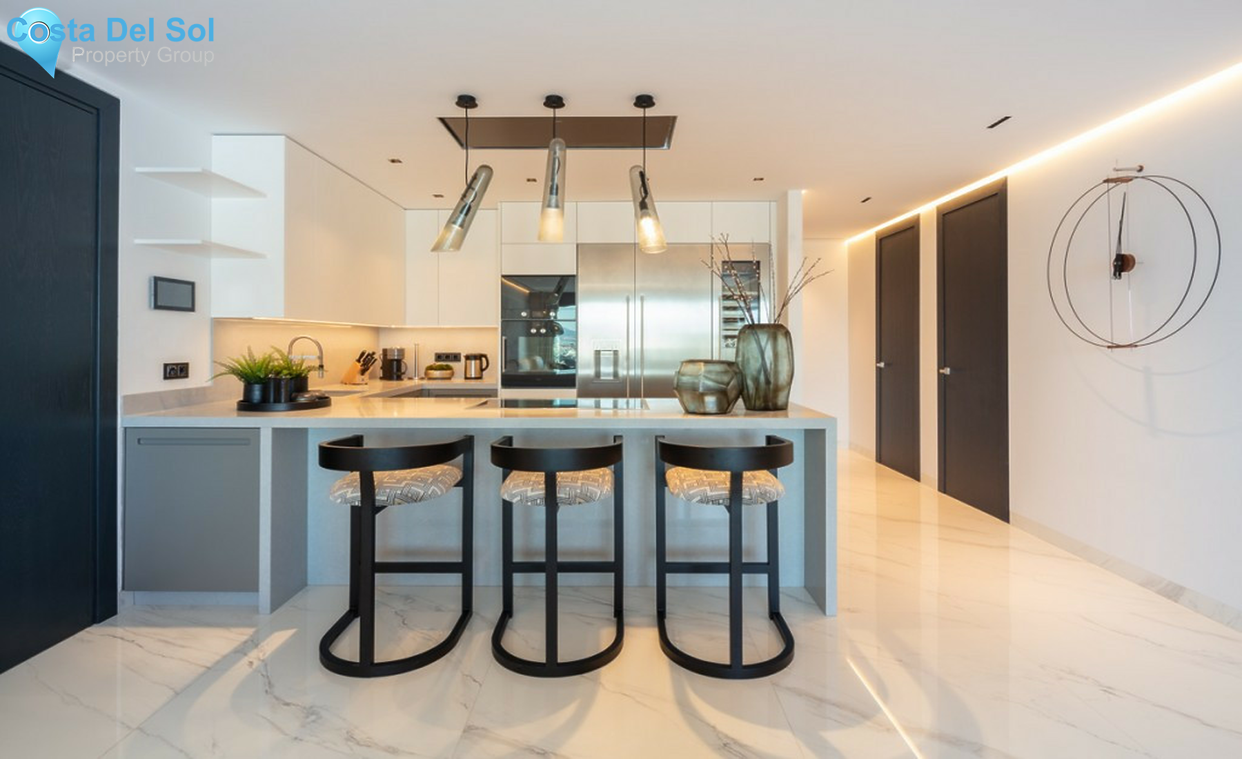 Middle Floor Apartment in Puerto Banús-1541569