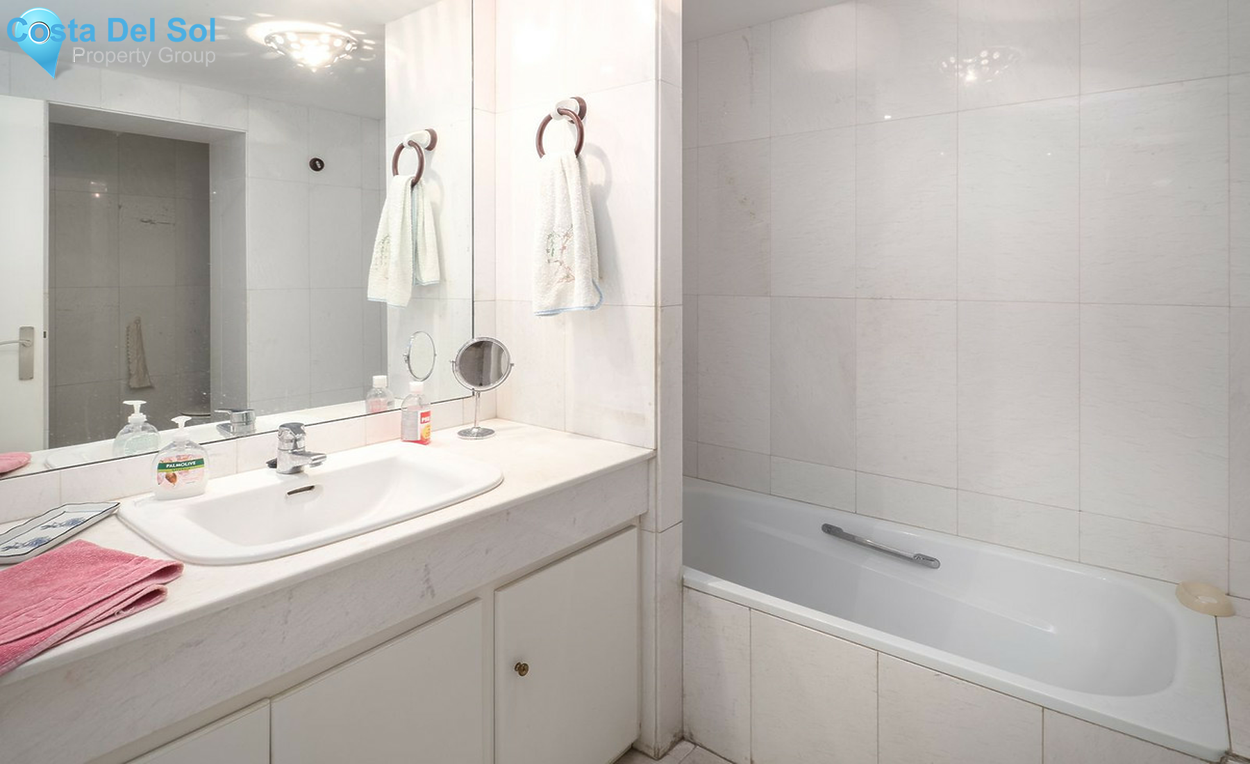 Middle Floor Apartment in Puerto Banús-1556198