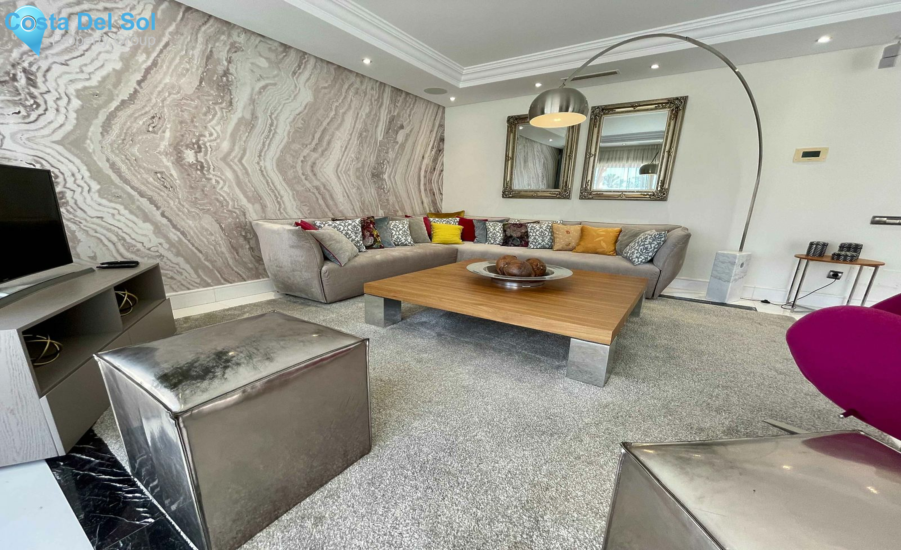 Middle Floor Apartment in Puerto Banús-1138759