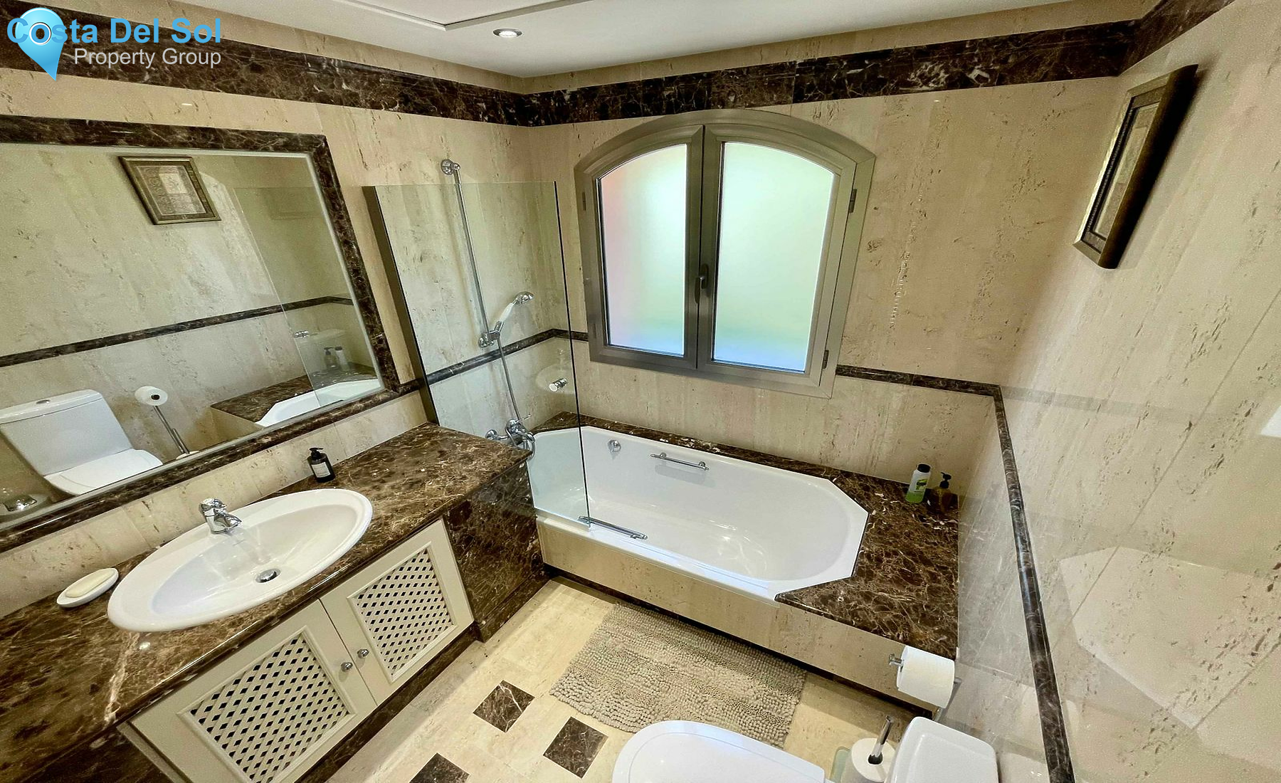 Middle Floor Apartment in Puerto Banús-1138763