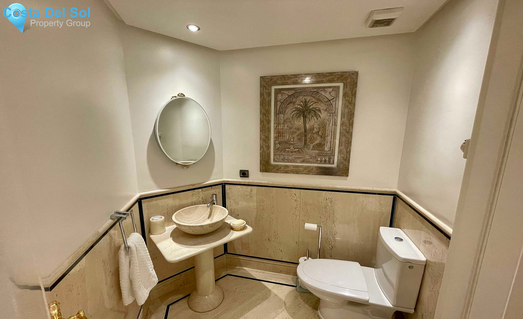 Middle Floor Apartment in Puerto Banús-1138765