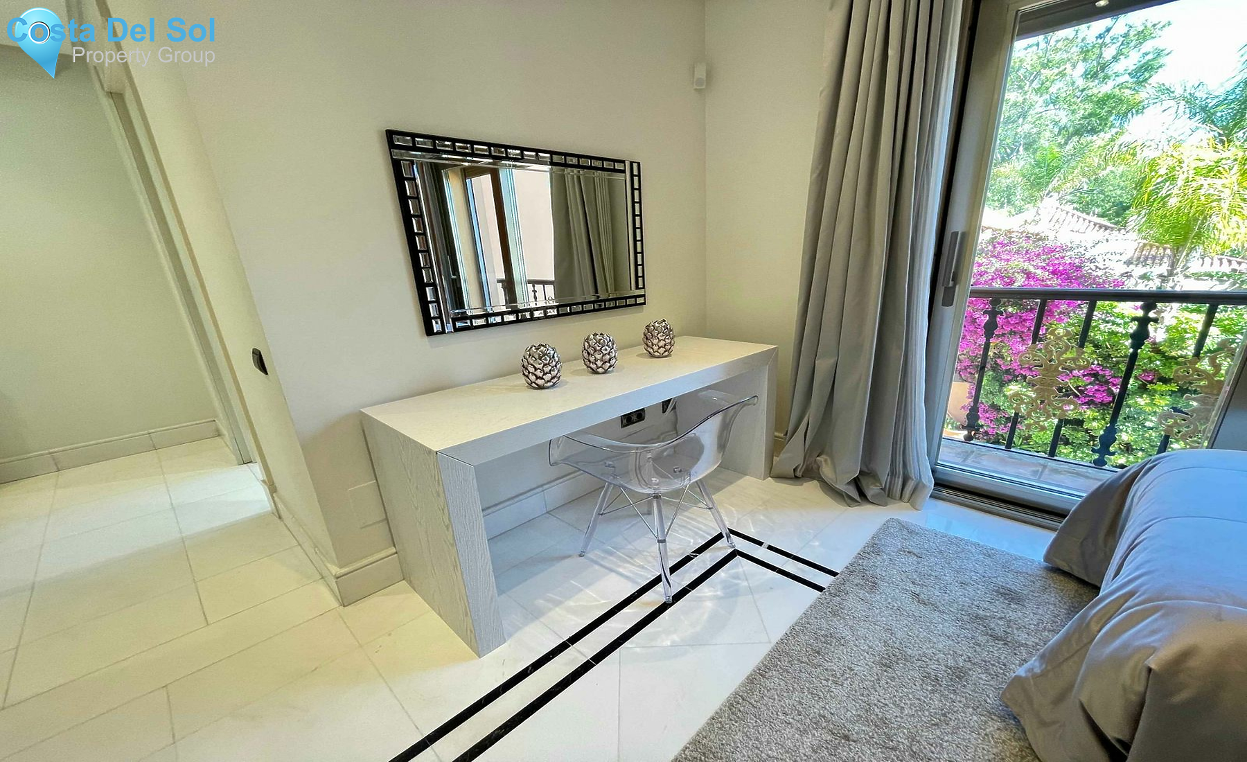 Middle Floor Apartment in Puerto Banús-1138768