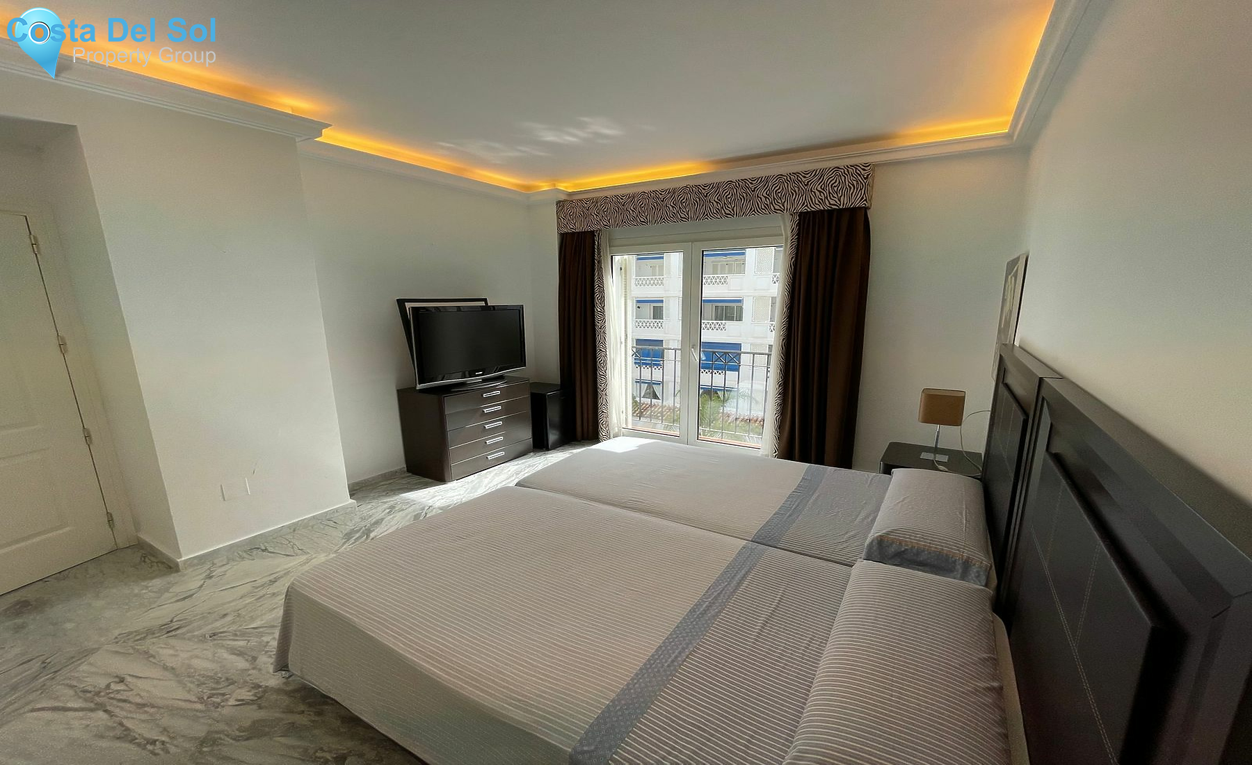 Middle Floor Apartment in Puerto Banús-1163587