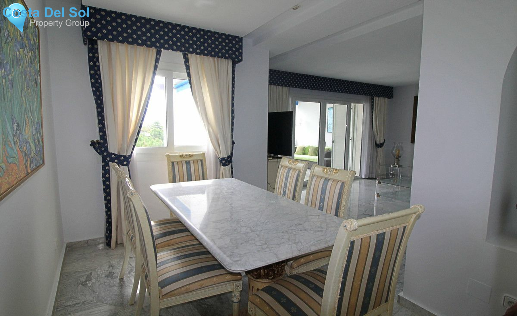 Middle Floor Apartment in Puerto Banús-1163581