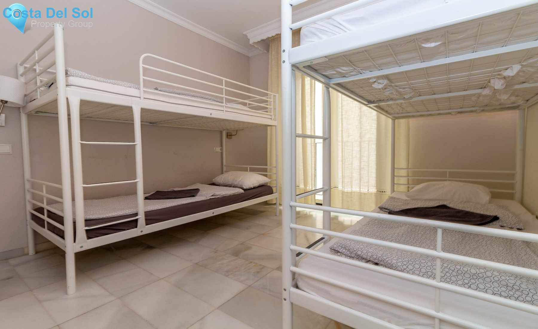 Middle Floor Apartment in Puerto Banús-1167302