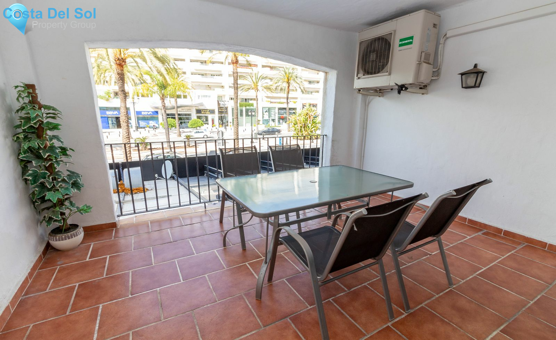 Middle Floor Apartment in Puerto Banús-1167287