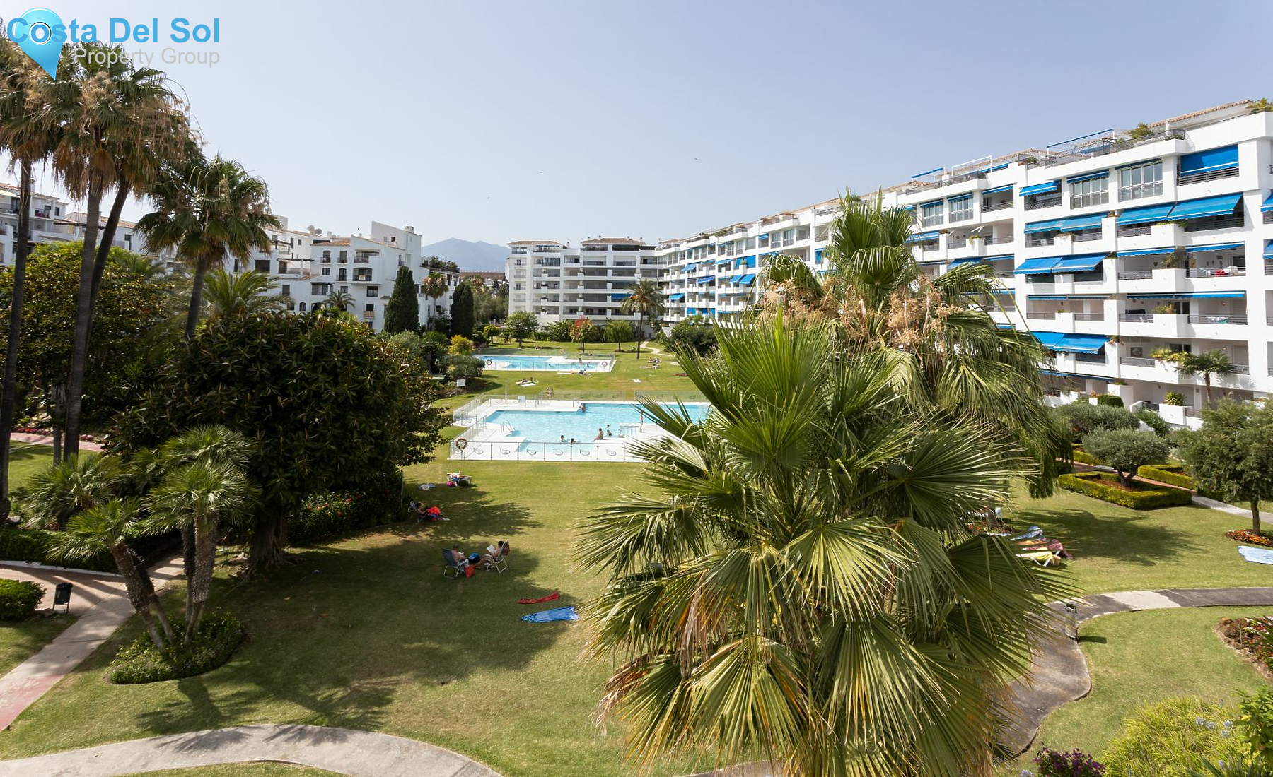 Middle Floor Apartment in Puerto Banús-1173663