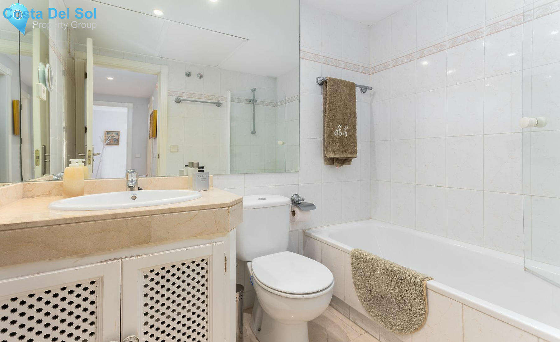 Middle Floor Apartment in Puerto Banús-1173665
