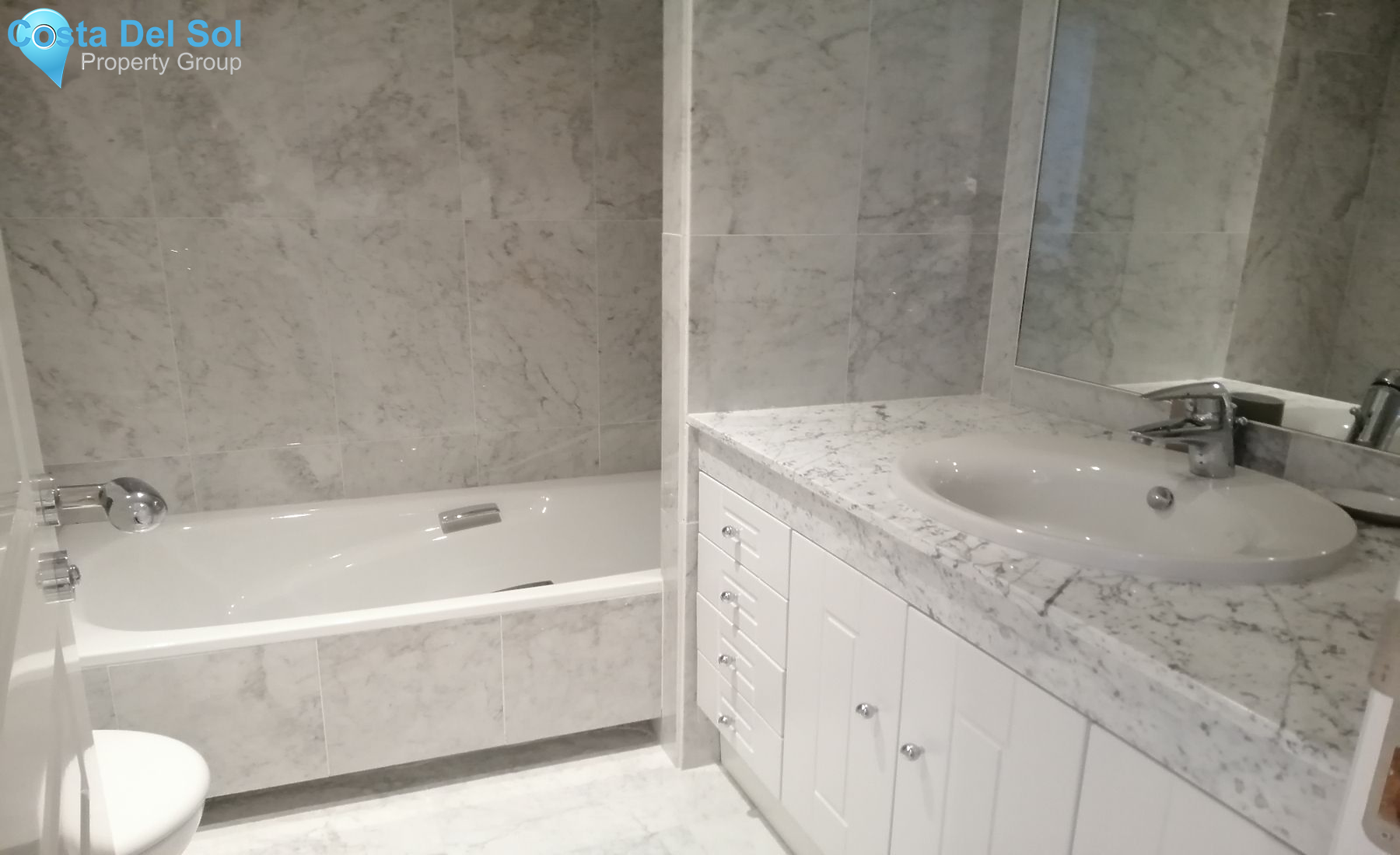 Middle Floor Apartment in Puerto Banús-1179557