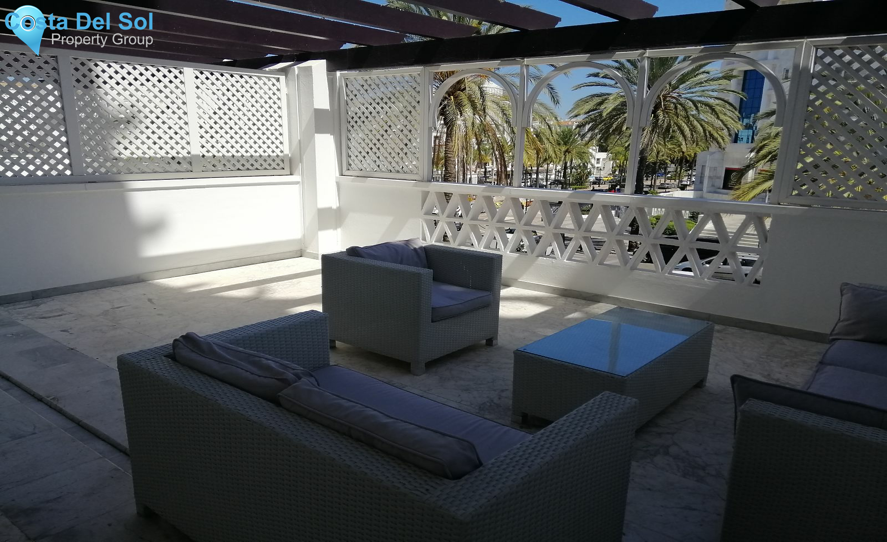 Middle Floor Apartment in Puerto Banús-1179566