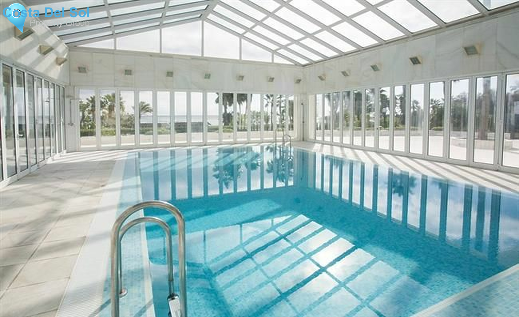 Middle Floor Apartment in Puerto Banús-1197236