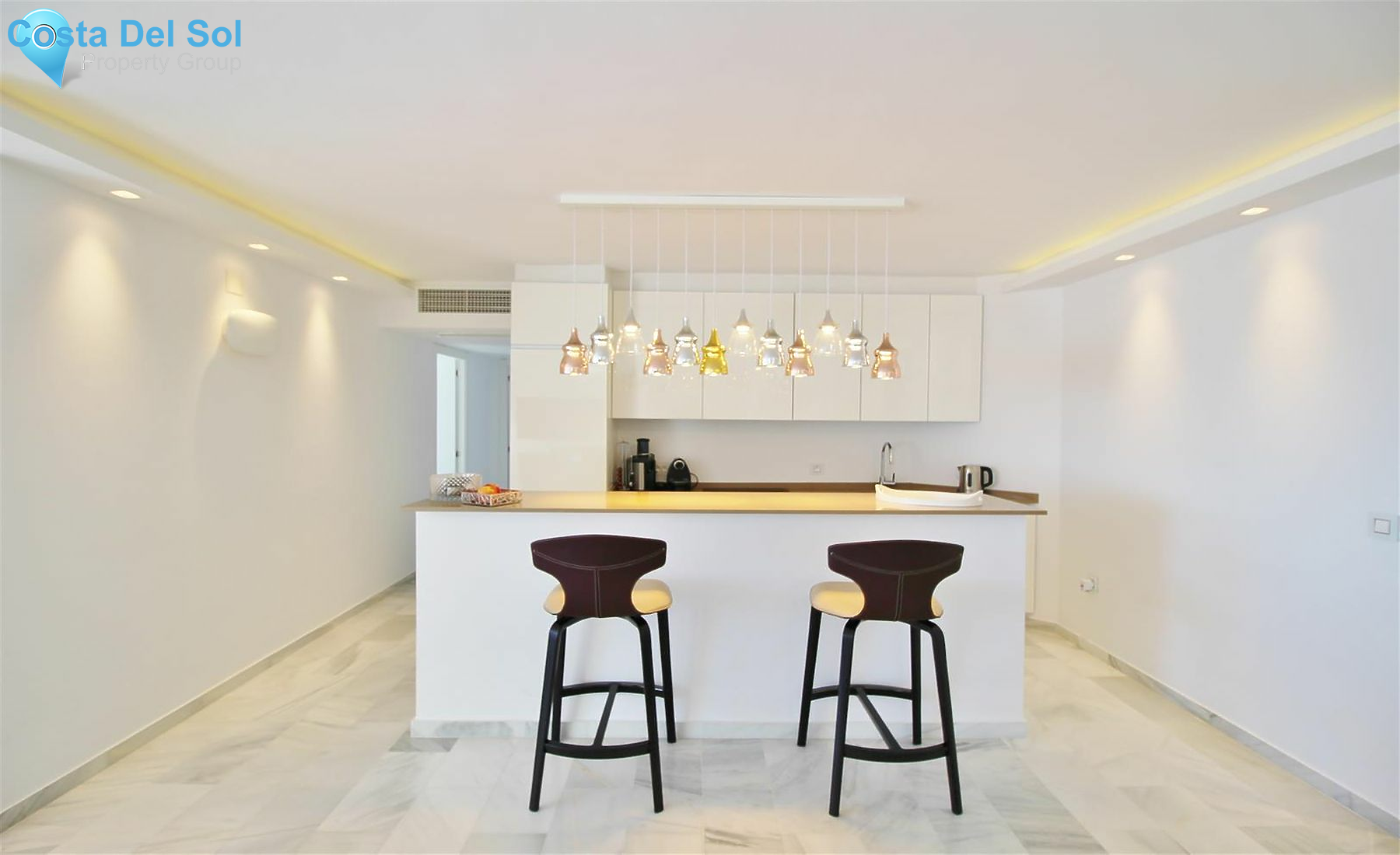 Middle Floor Apartment in Puerto Banús-1200199