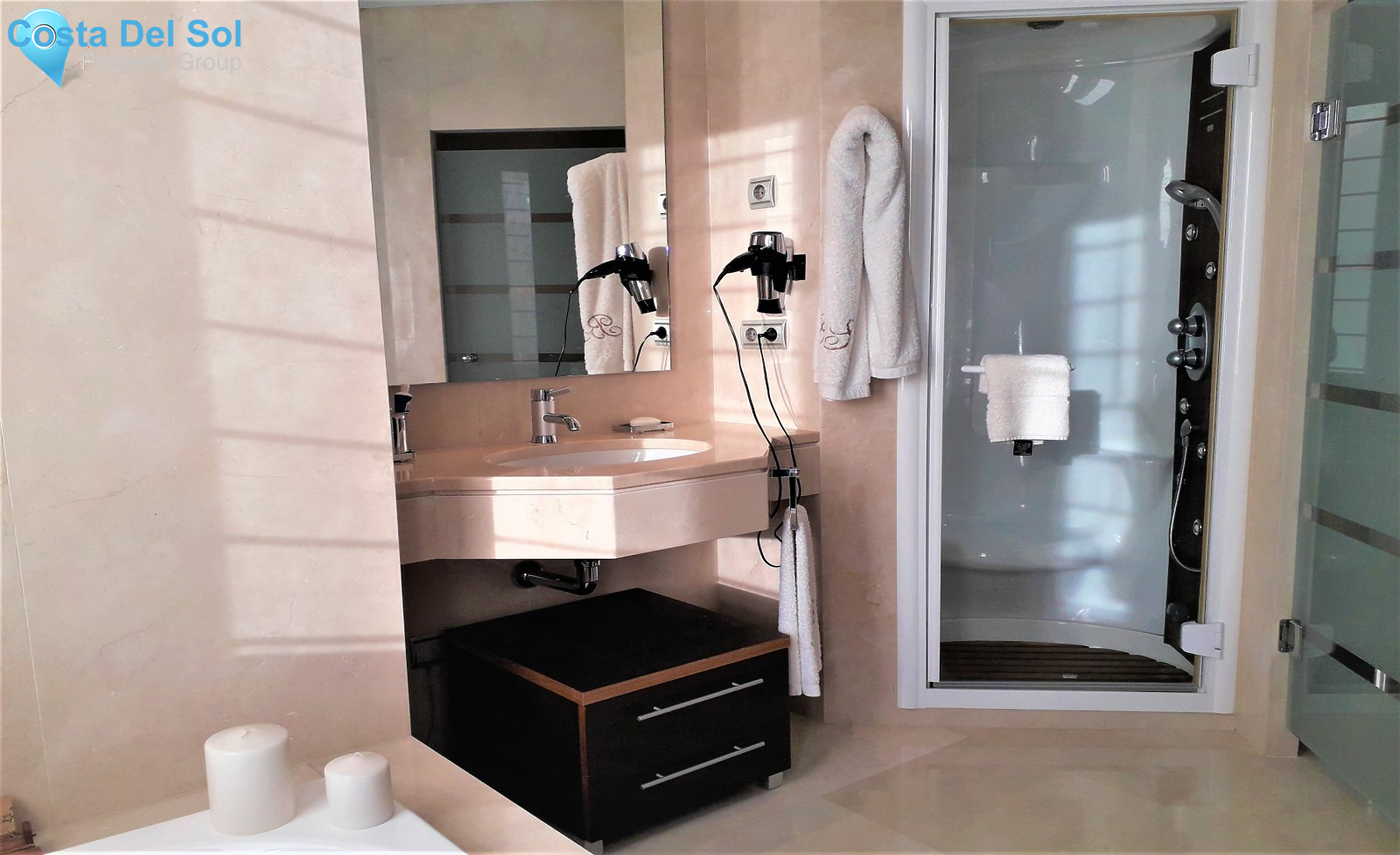 Middle Floor Apartment in Puerto Banús-1201918