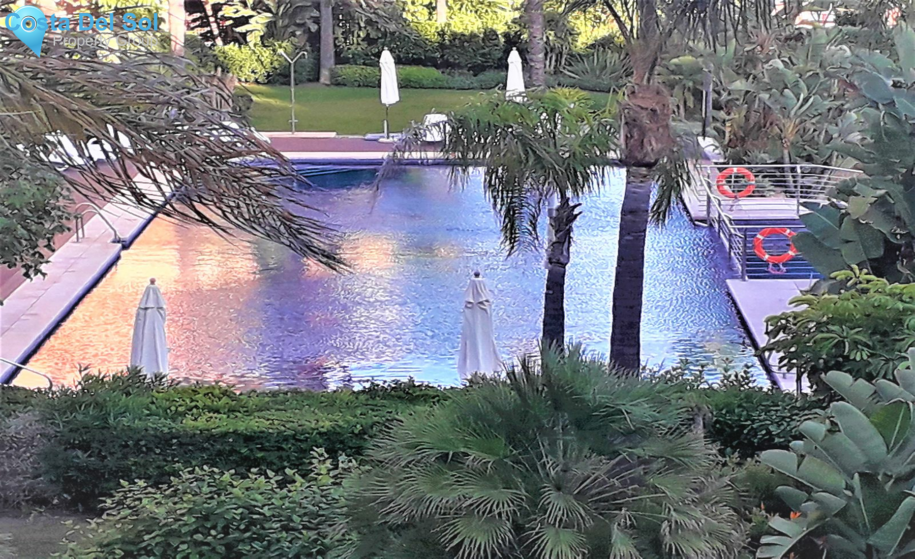 Middle Floor Apartment in Puerto Banús-1201919