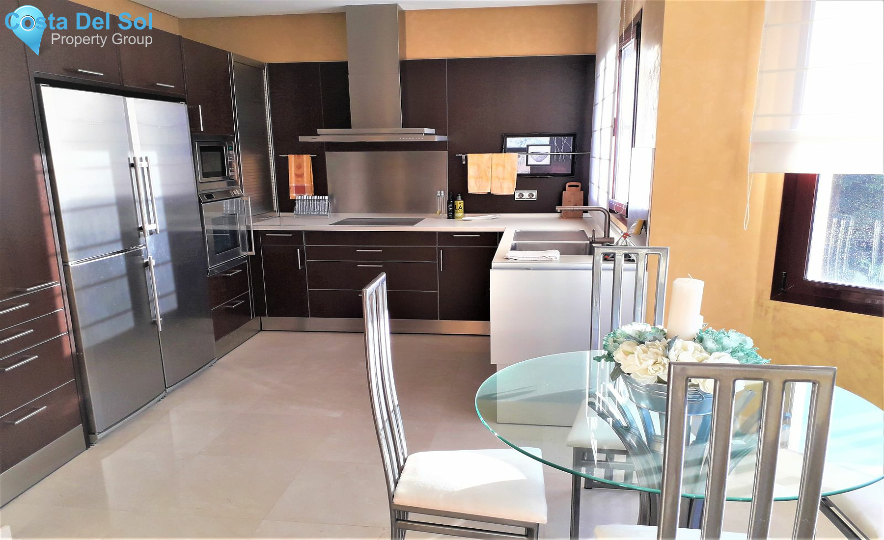 Middle Floor Apartment in Puerto Banús-1201910