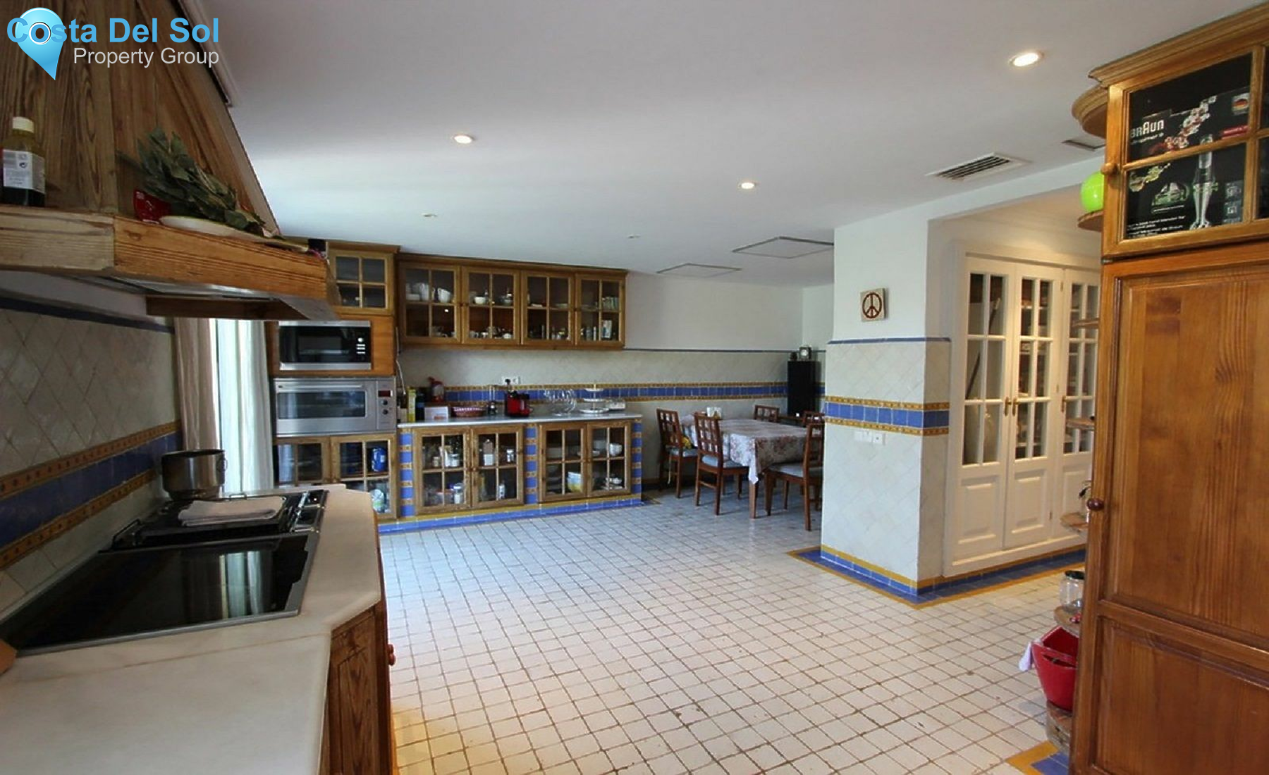 Middle Floor Apartment in Puerto Banús-1211047