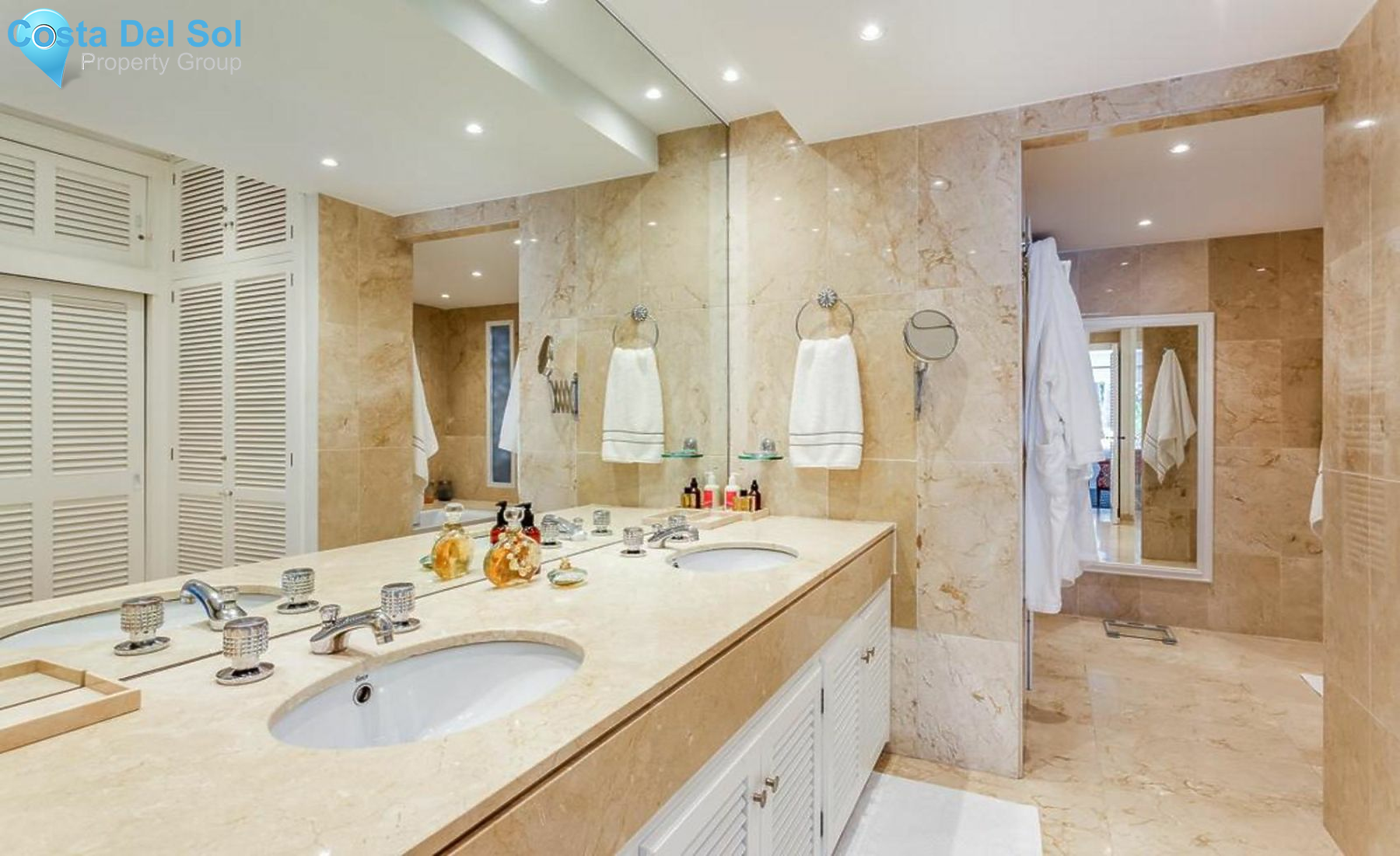 Middle Floor Apartment in Puerto Banús-1223023