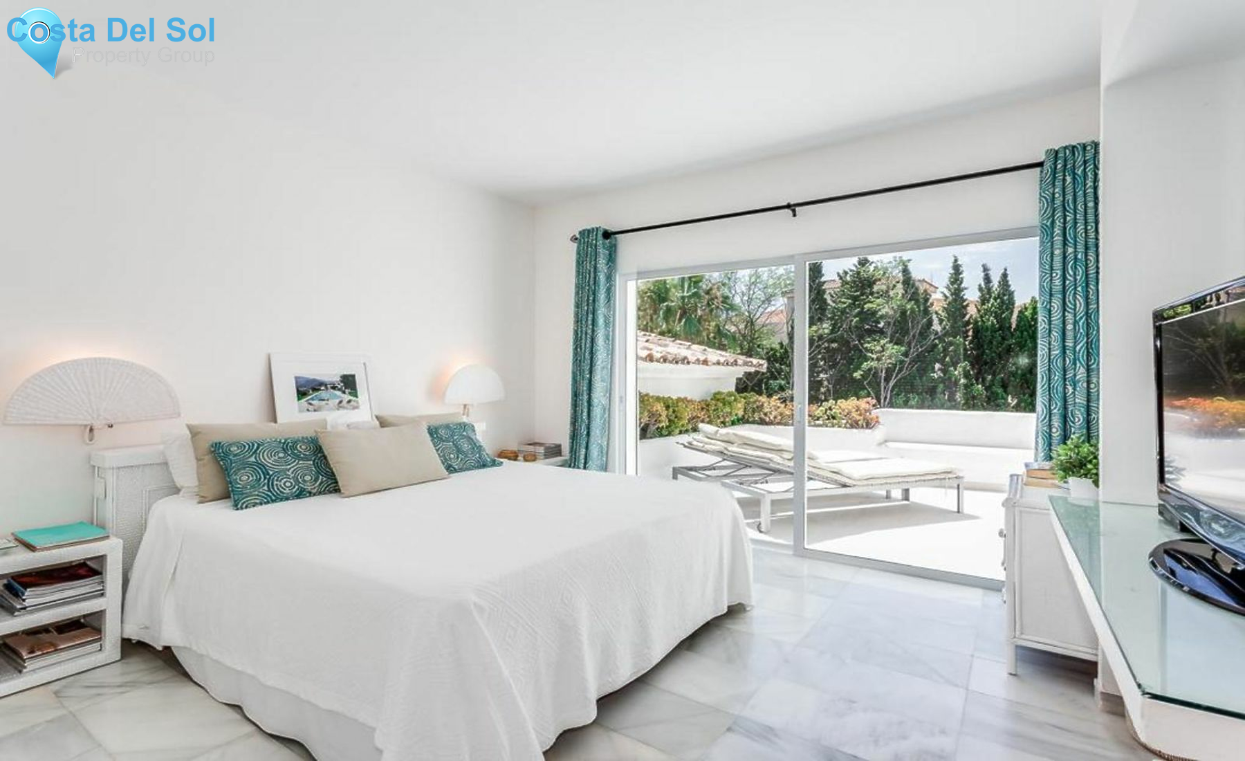 Middle Floor Apartment in Puerto Banús-1223024