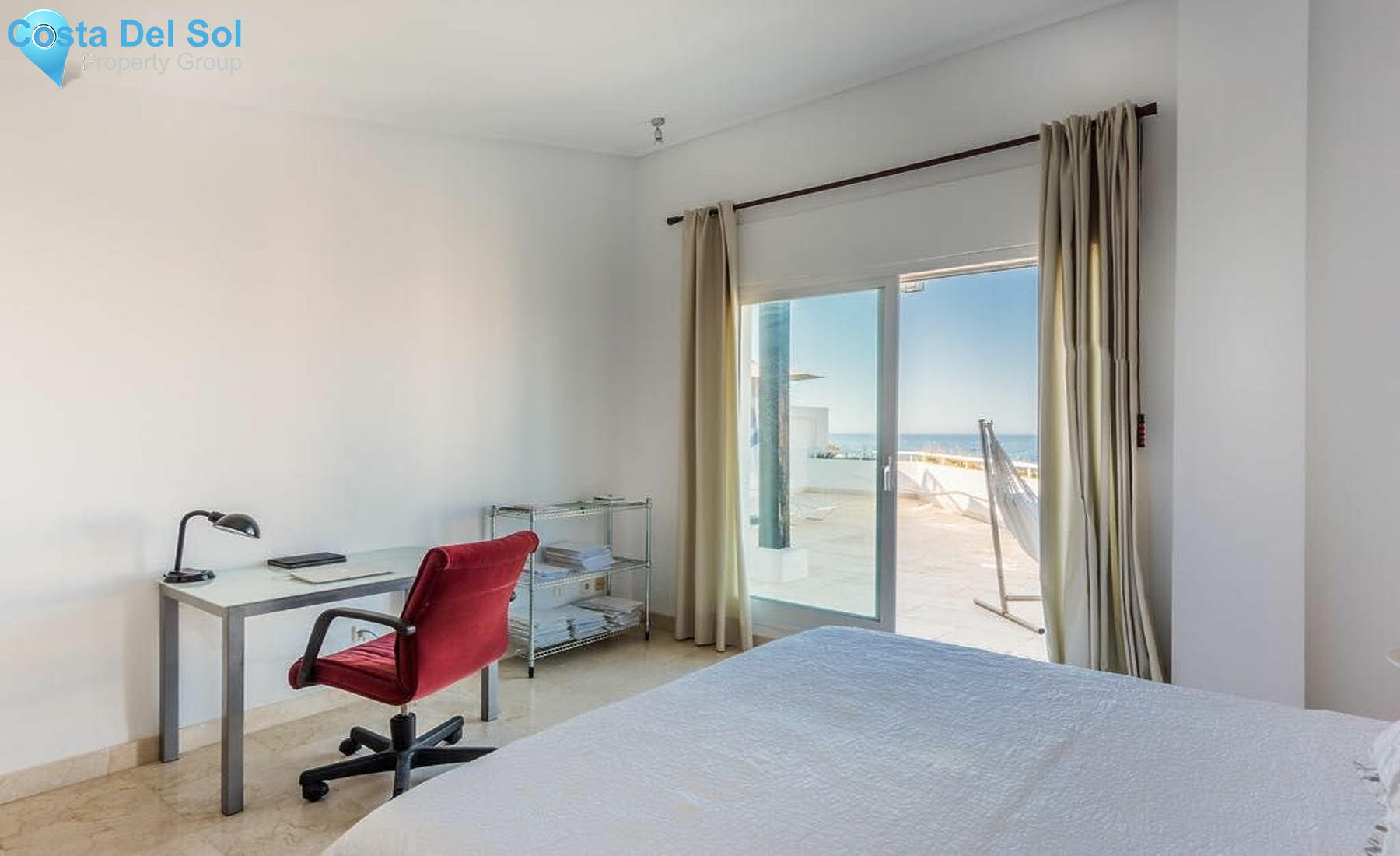 Middle Floor Apartment in Puerto Banús-1230999