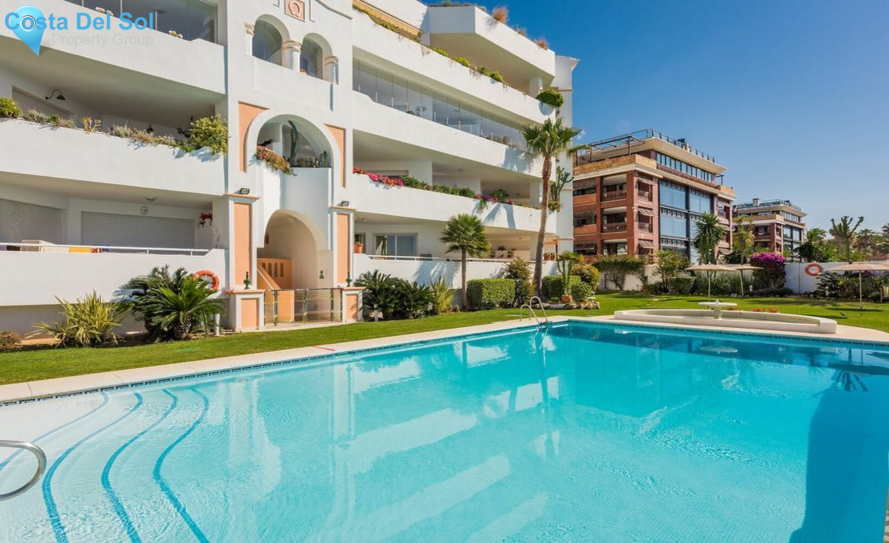 Middle Floor Apartment in Puerto Banús-1231010