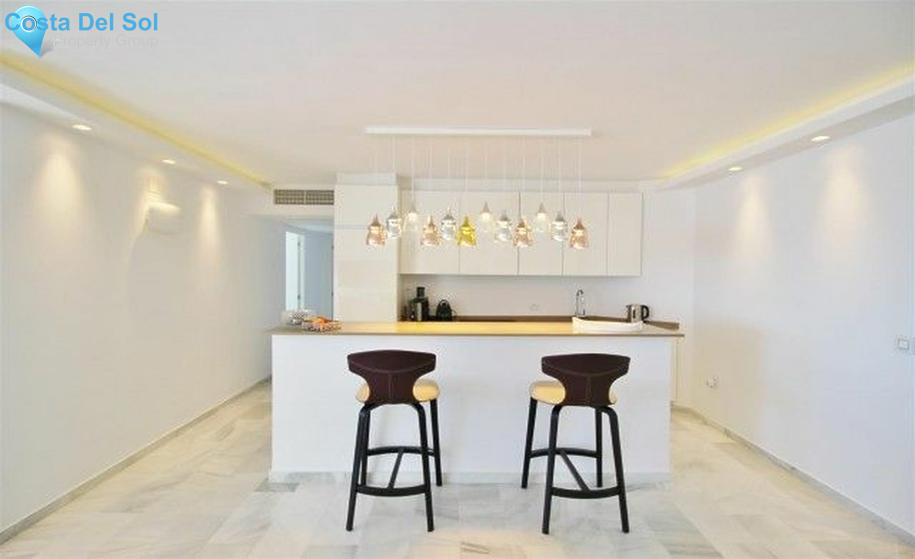 Middle Floor Apartment in Puerto Banús-1232421