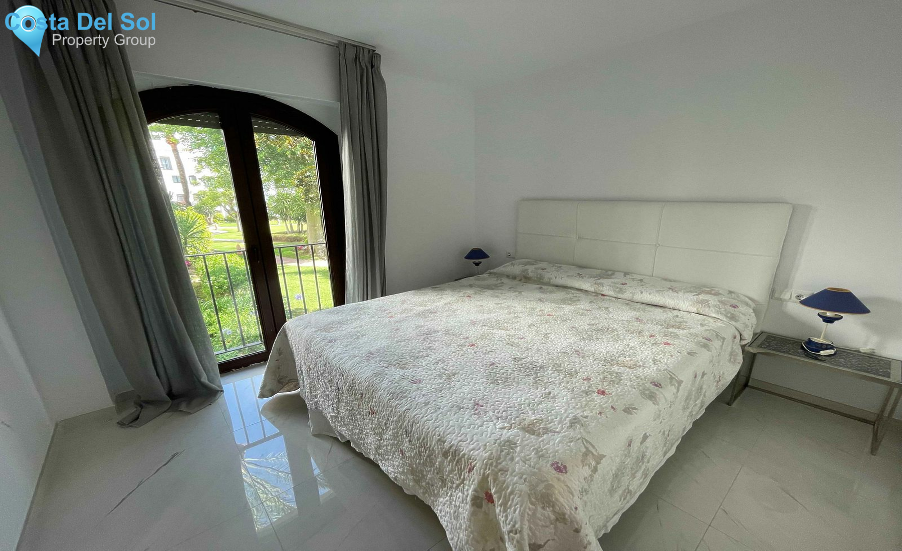 Middle Floor Apartment in Puerto Banús-1393085