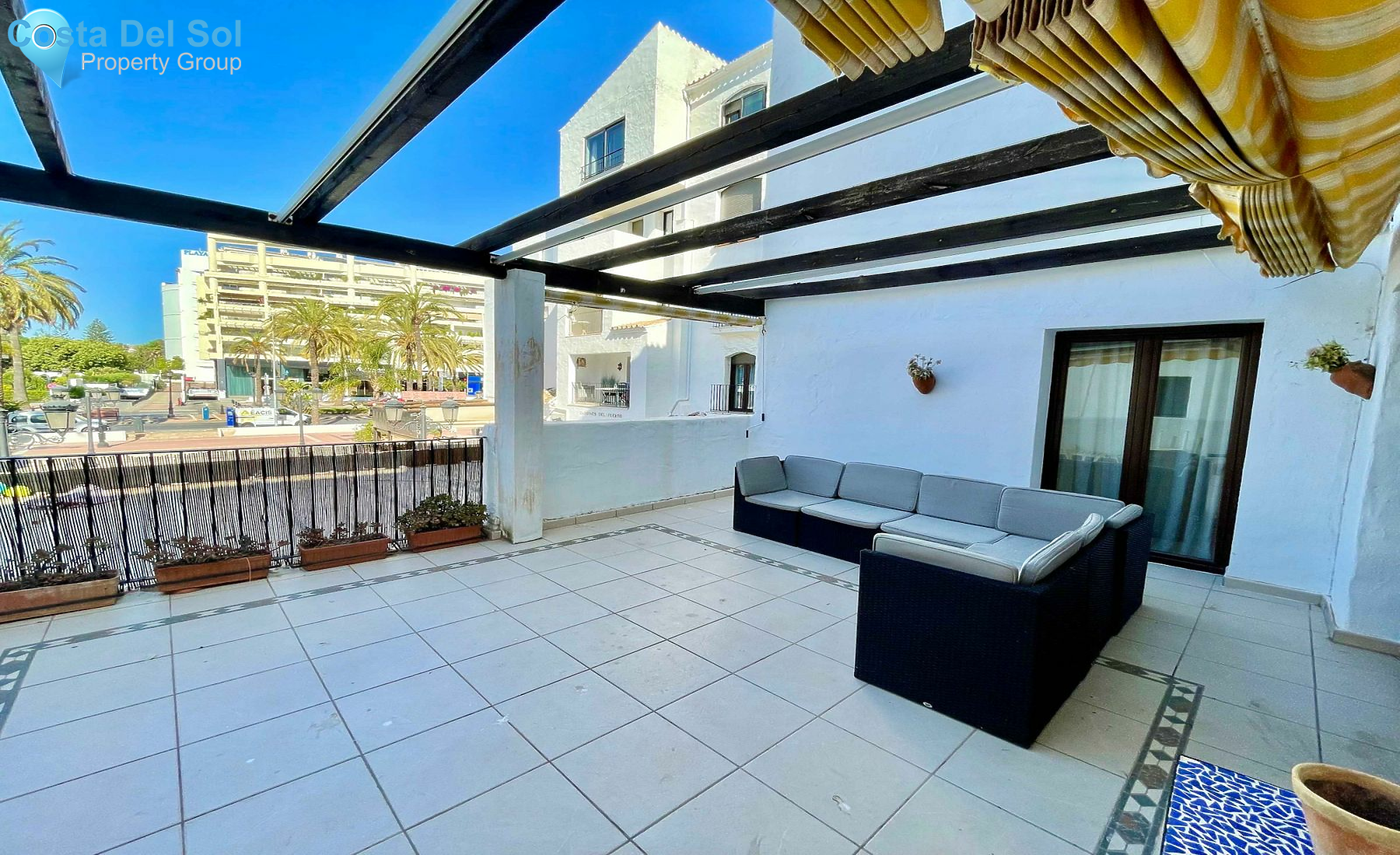 Middle Floor Apartment in Puerto Banús-1393088