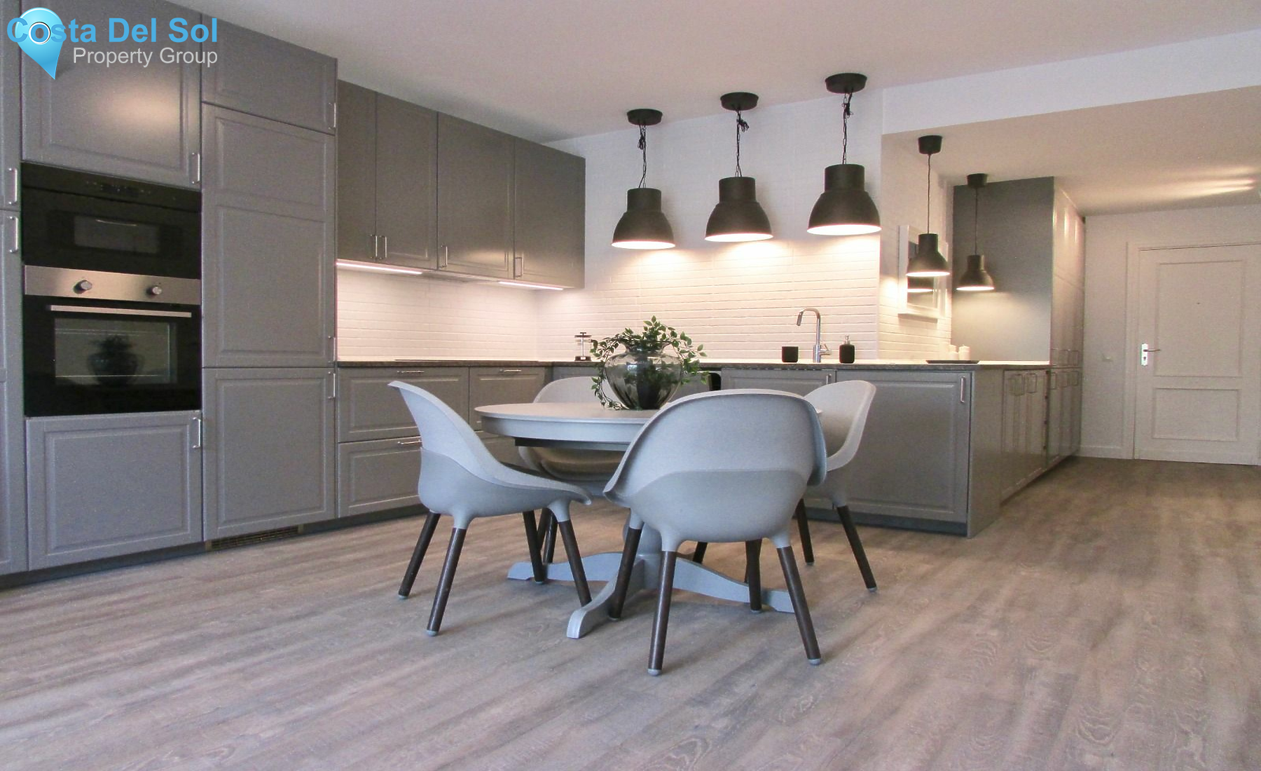 Middle Floor Apartment in Puerto Banús-1394904
