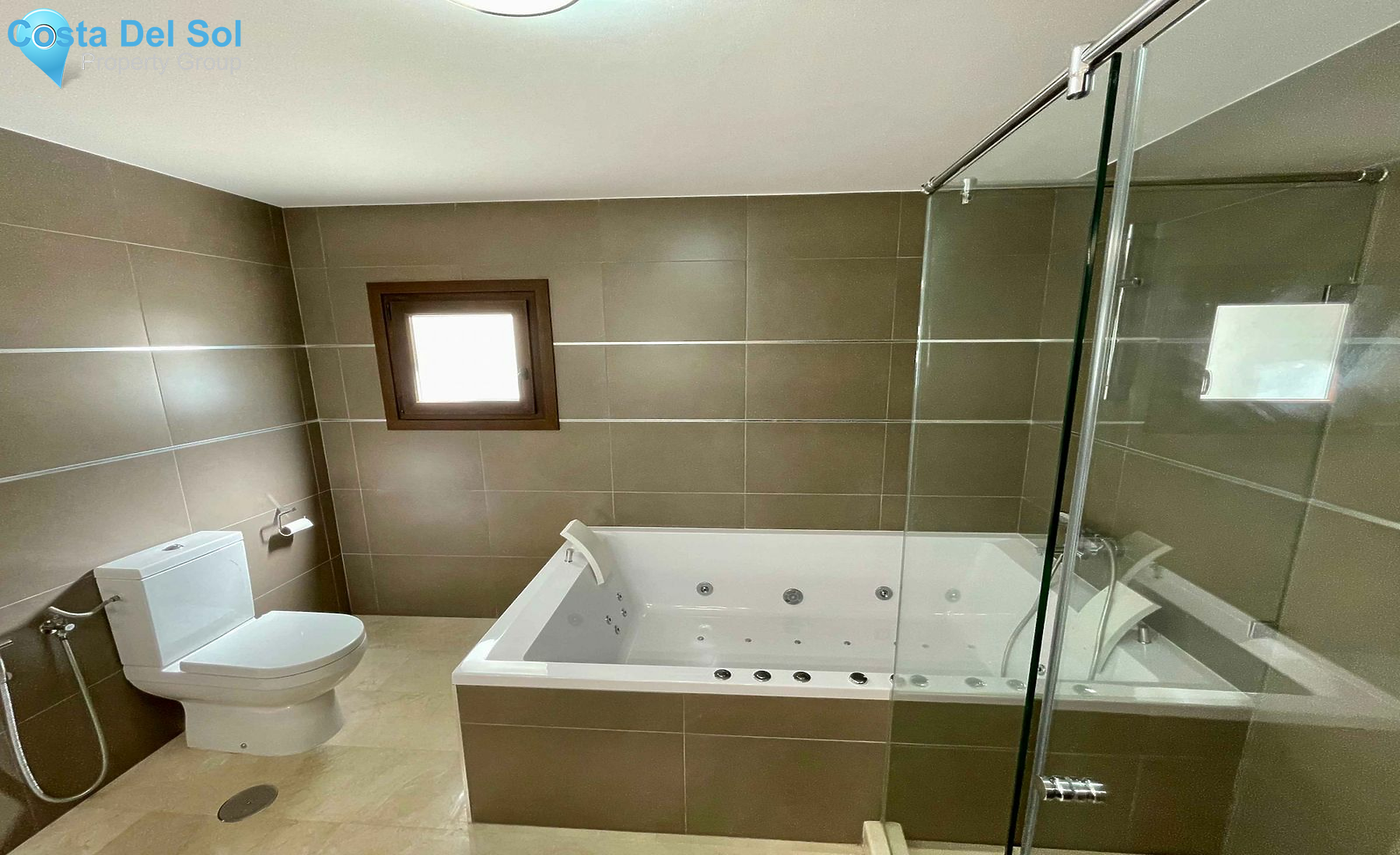Middle Floor Apartment in Puerto Banús-1445021