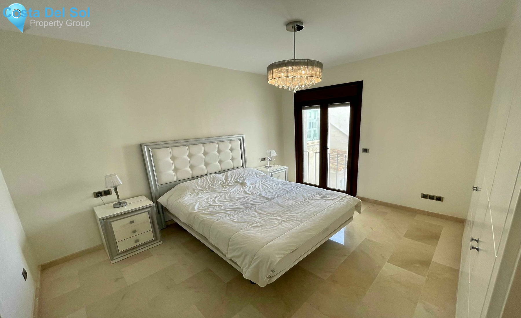 Middle Floor Apartment in Puerto Banús-1445023