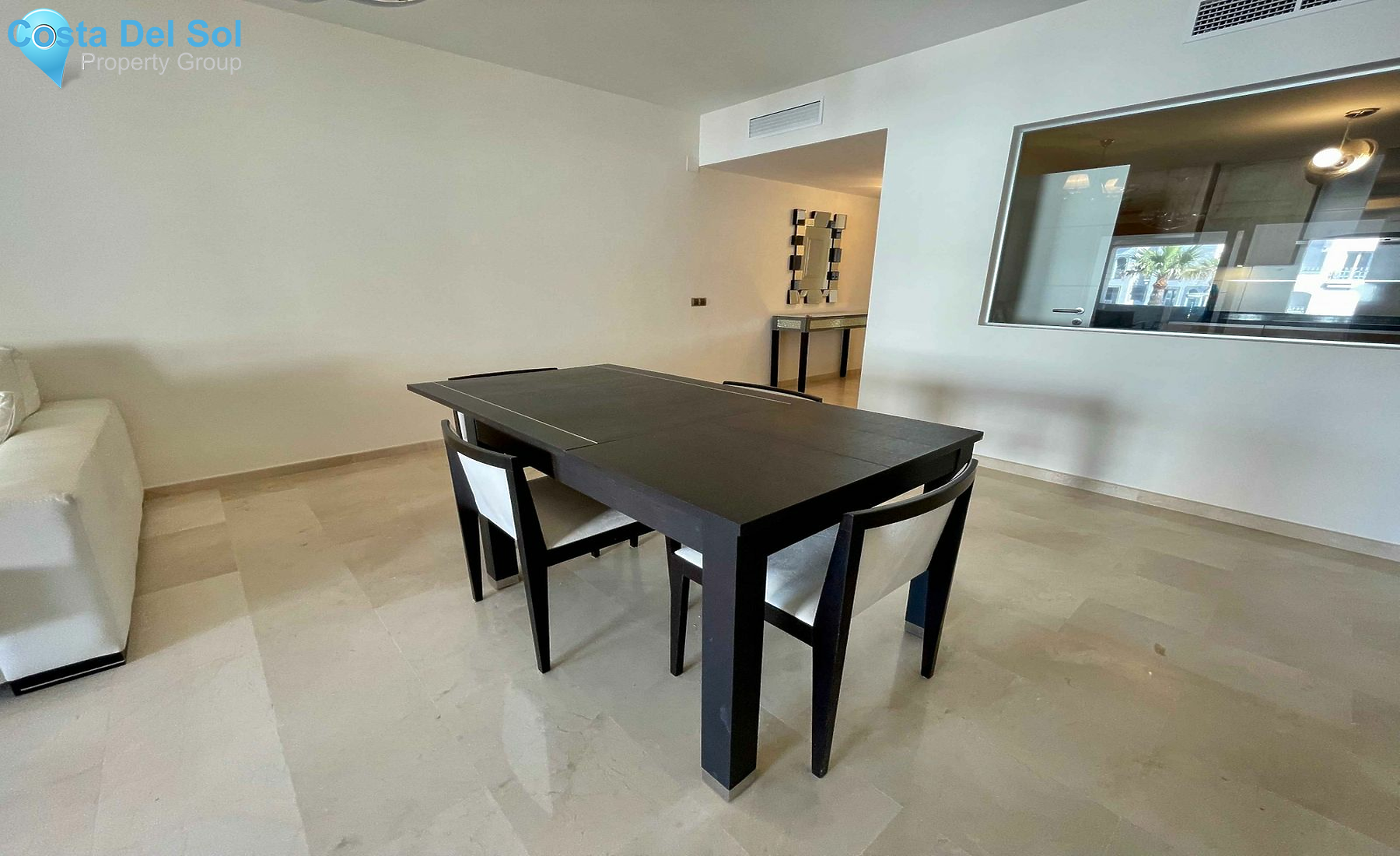 Middle Floor Apartment in Puerto Banús-1445012