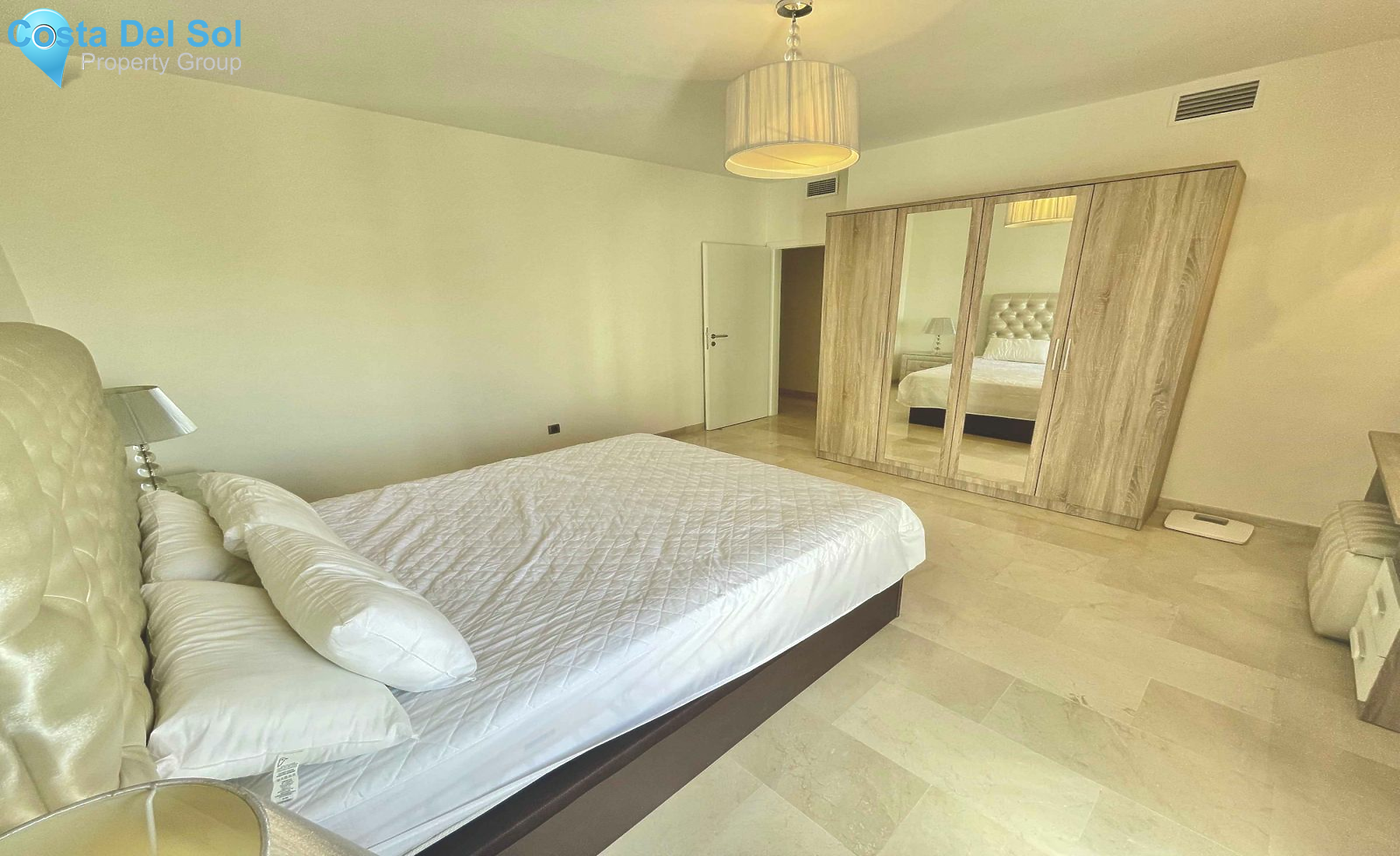 Middle Floor Apartment in Puerto Banús-1445017