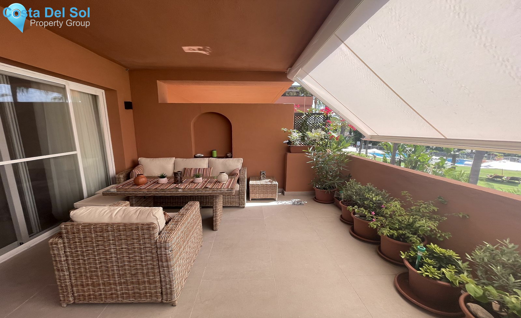Middle Floor Apartment in Puerto Banús-1445523