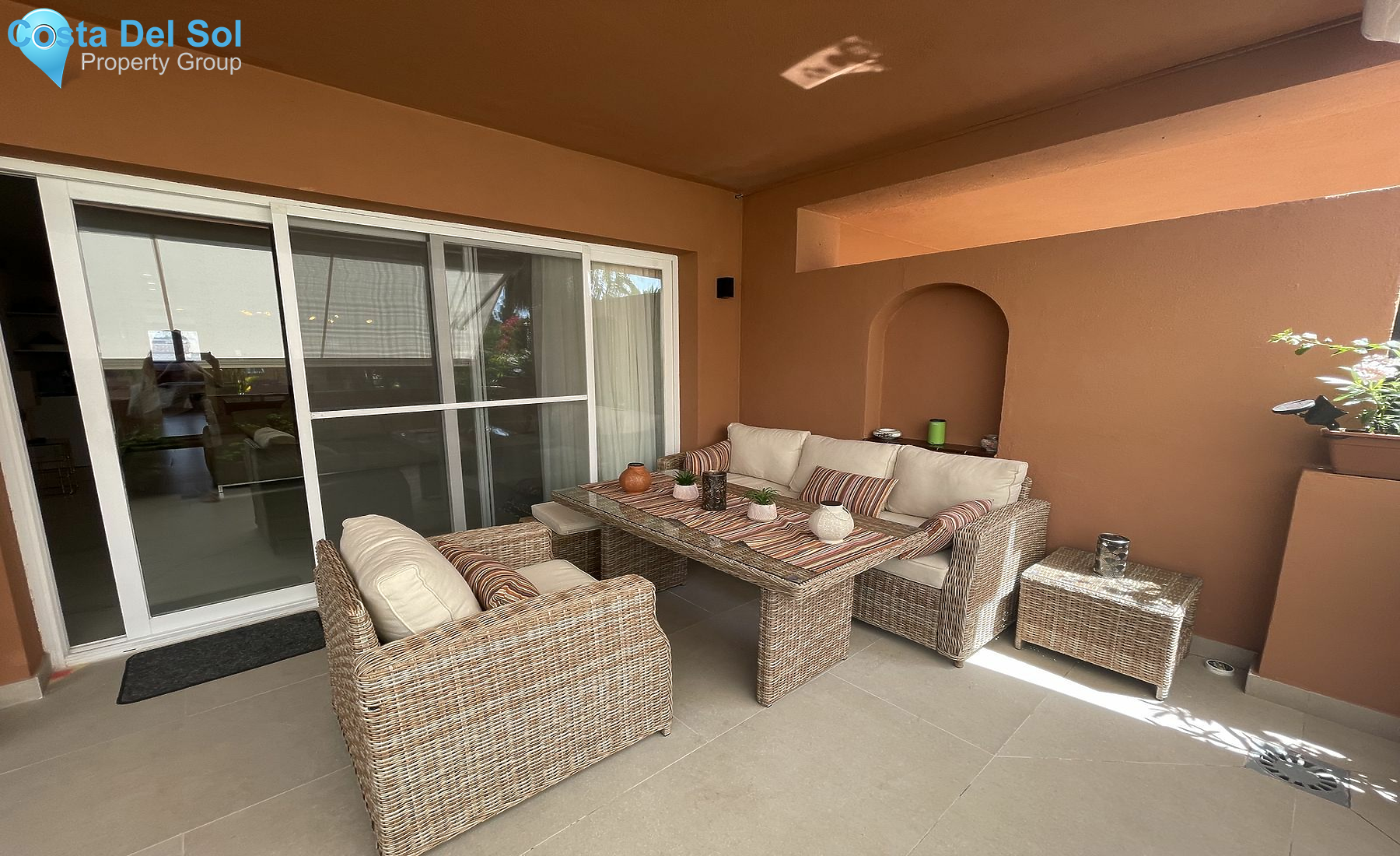 Middle Floor Apartment in Puerto Banús-1445526