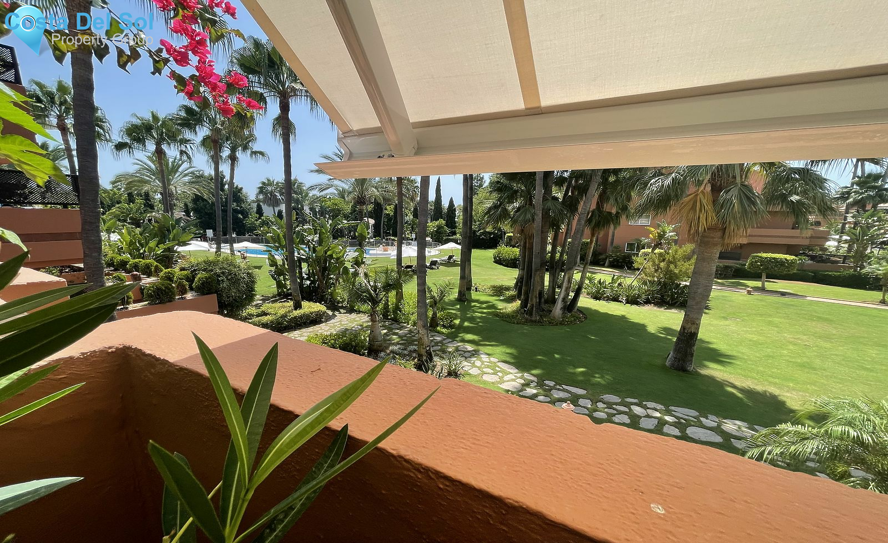 Middle Floor Apartment in Puerto Banús-1445521