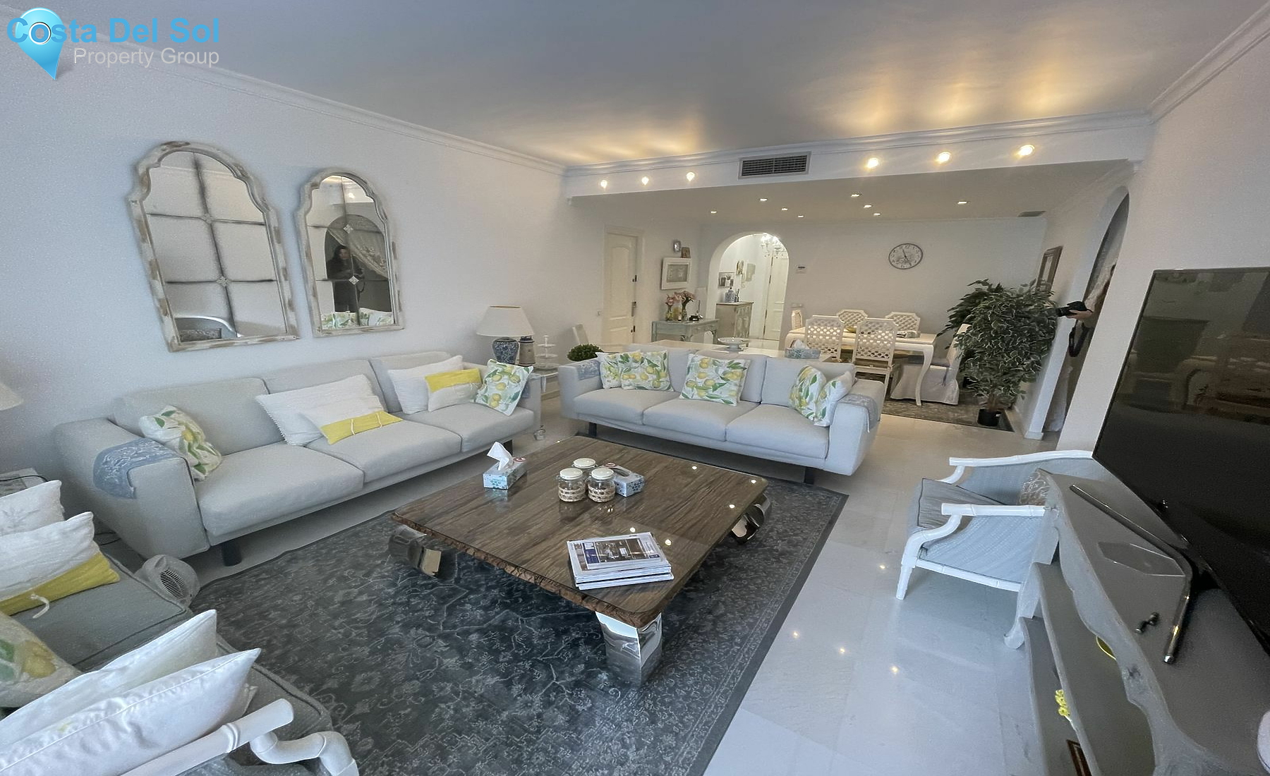 Middle Floor Apartment in Puerto Banús-1449228