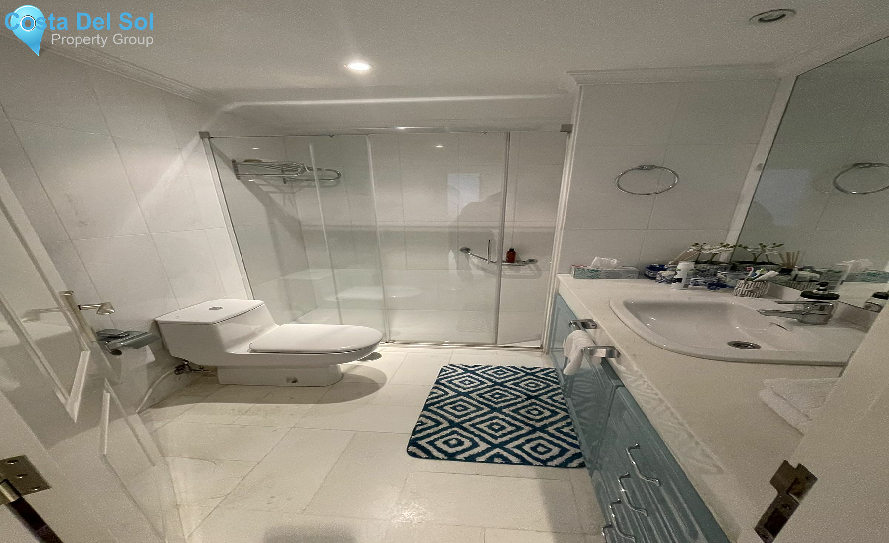 Middle Floor Apartment in Puerto Banús-1449224