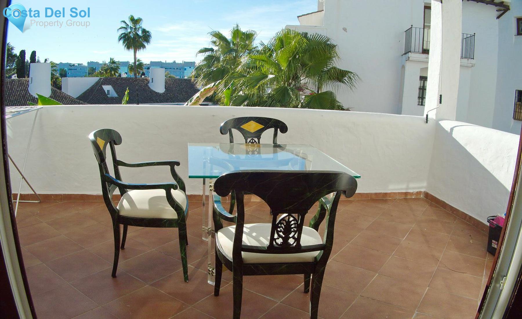 Middle Floor Apartment in Puerto Banús-1468725