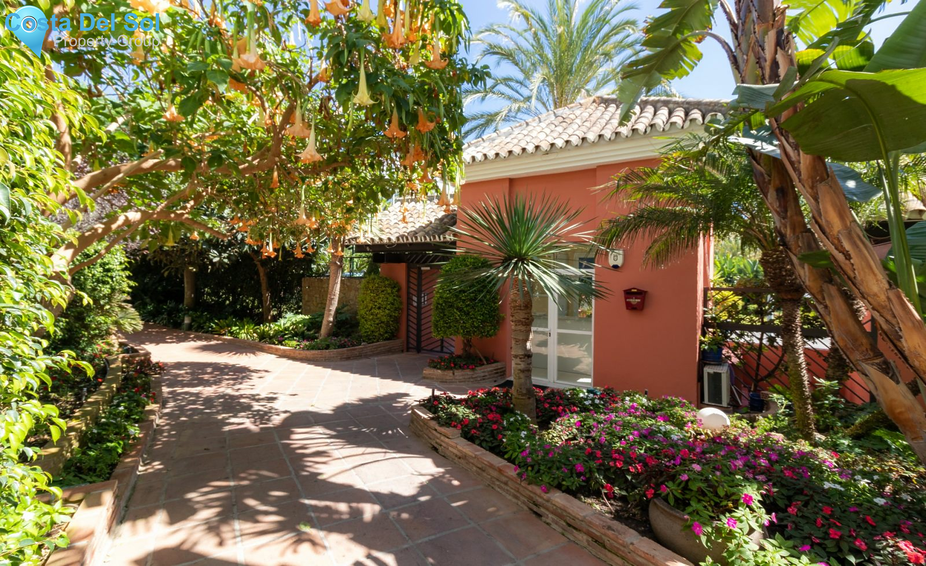 Middle Floor Apartment in Puerto Banús-1470988